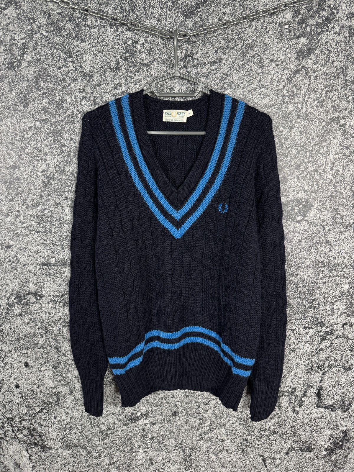 Fred Perry Fred Perry Vintage V-Neck Cable Knit Sweater Pullover Sz 44 Size US L / EU 52-54 / 3 - 1 Thumbnail