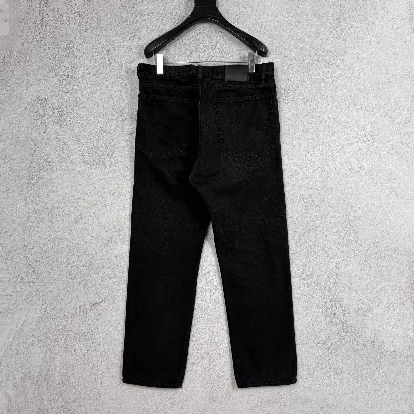 Balenciaga Balenciaga Distressed Washed LeatherTag Black M Jeans Size US 32 / EU 48 - 2 Thumbnail