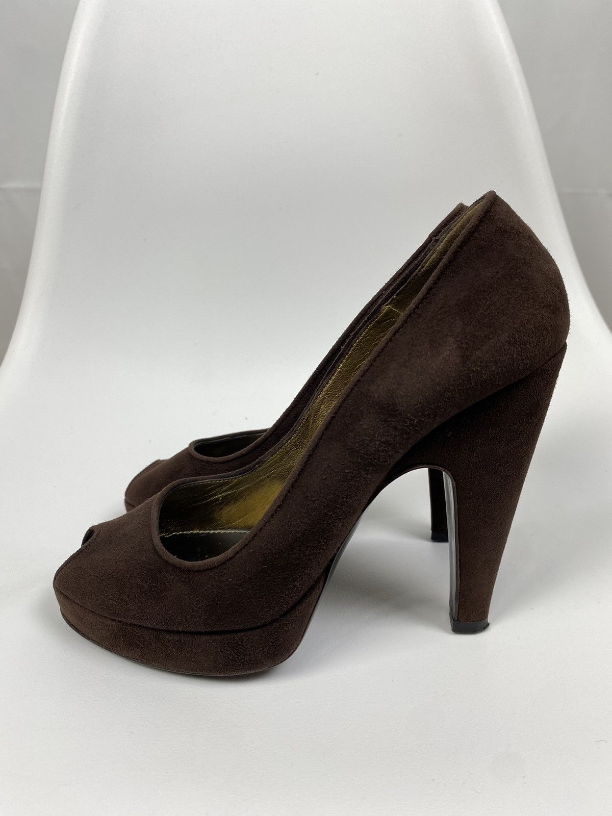 Prada Prada Suede Heels size 36 Size US 6 / IT 36 - 4 Thumbnail