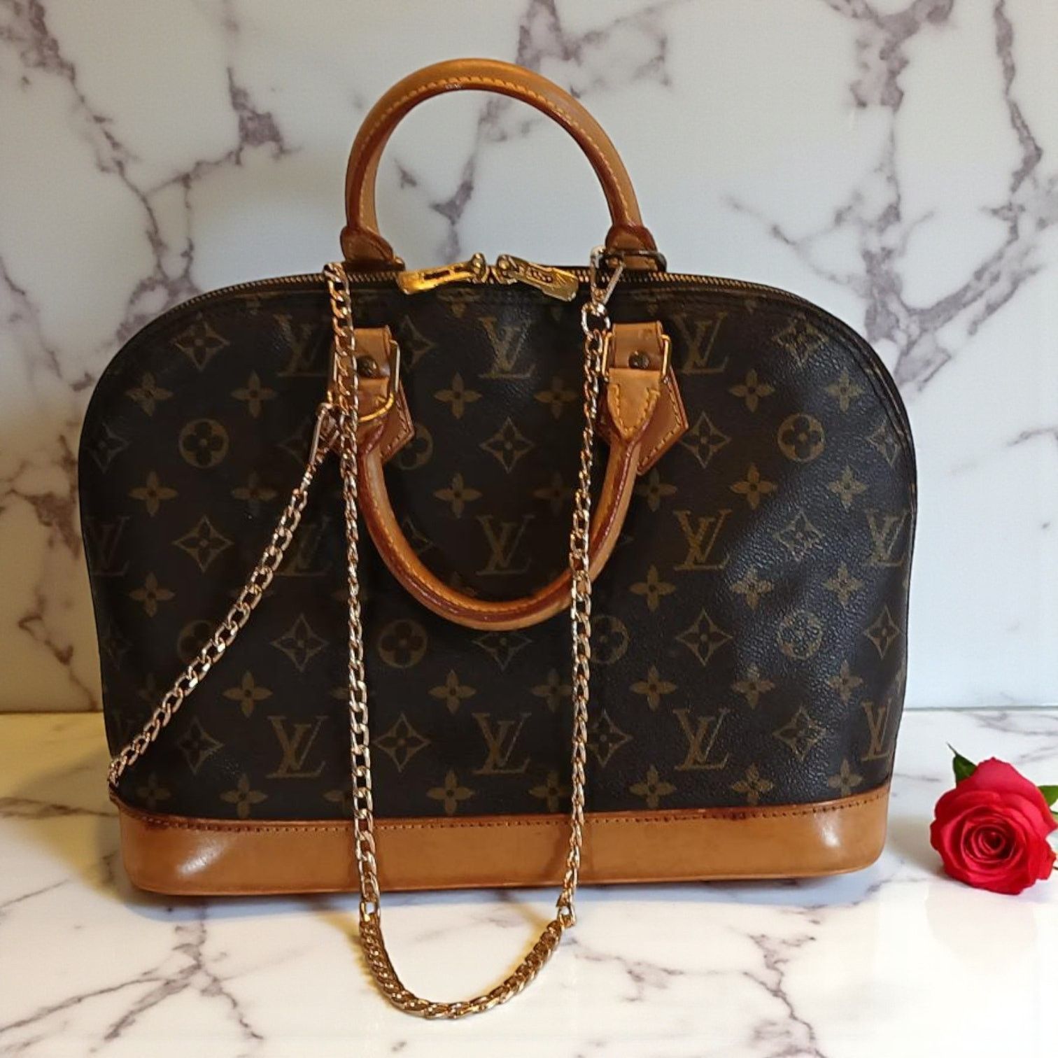 Louis Vuitton Louis Vuitton Alma PM Monogram Handbag - Vintage Authentic Size ONE SIZE - 2 Thumbnail