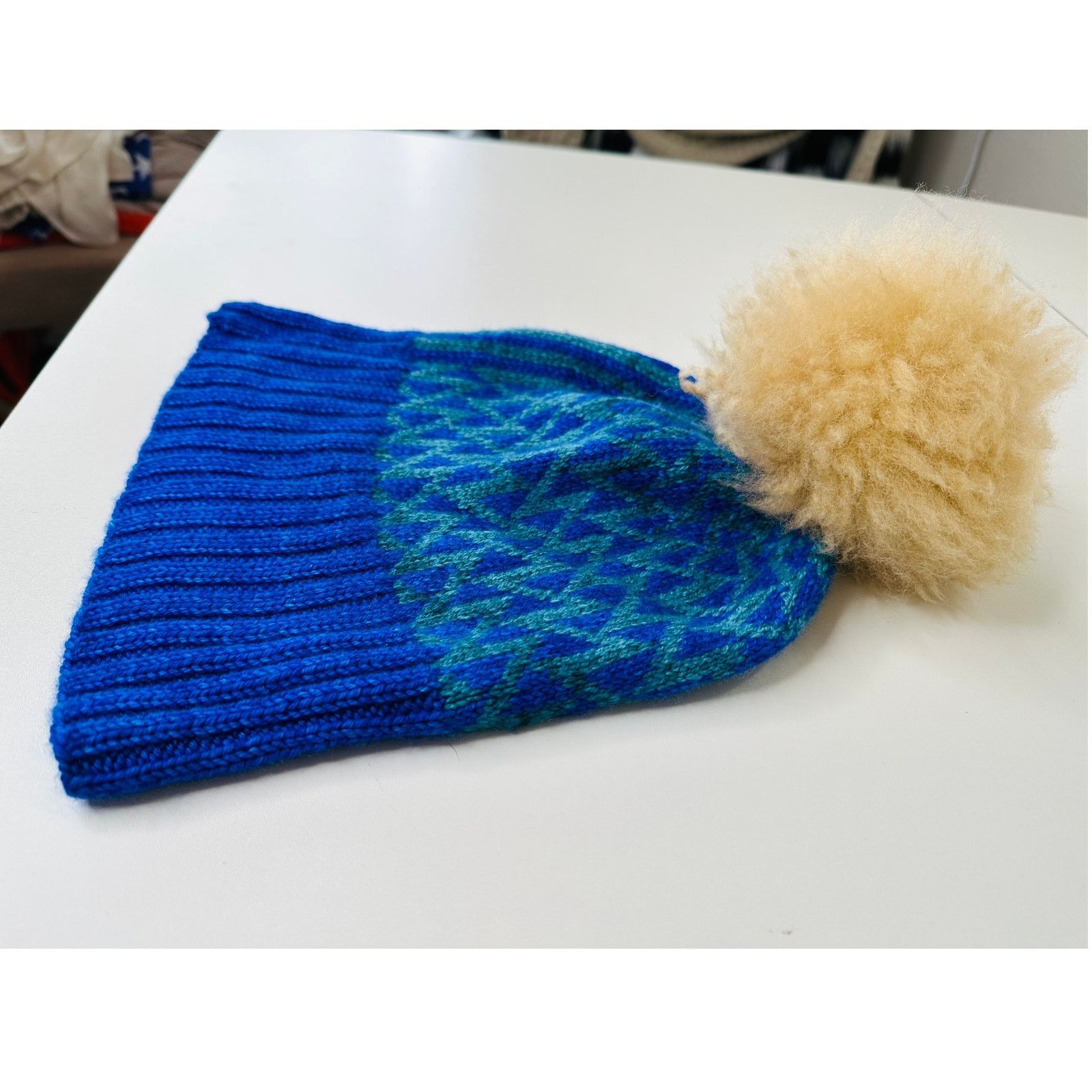 Other Blue Green Triangle Print Knit Beanie Tan Pom Pom OS Size ONE SIZE - 3 Thumbnail