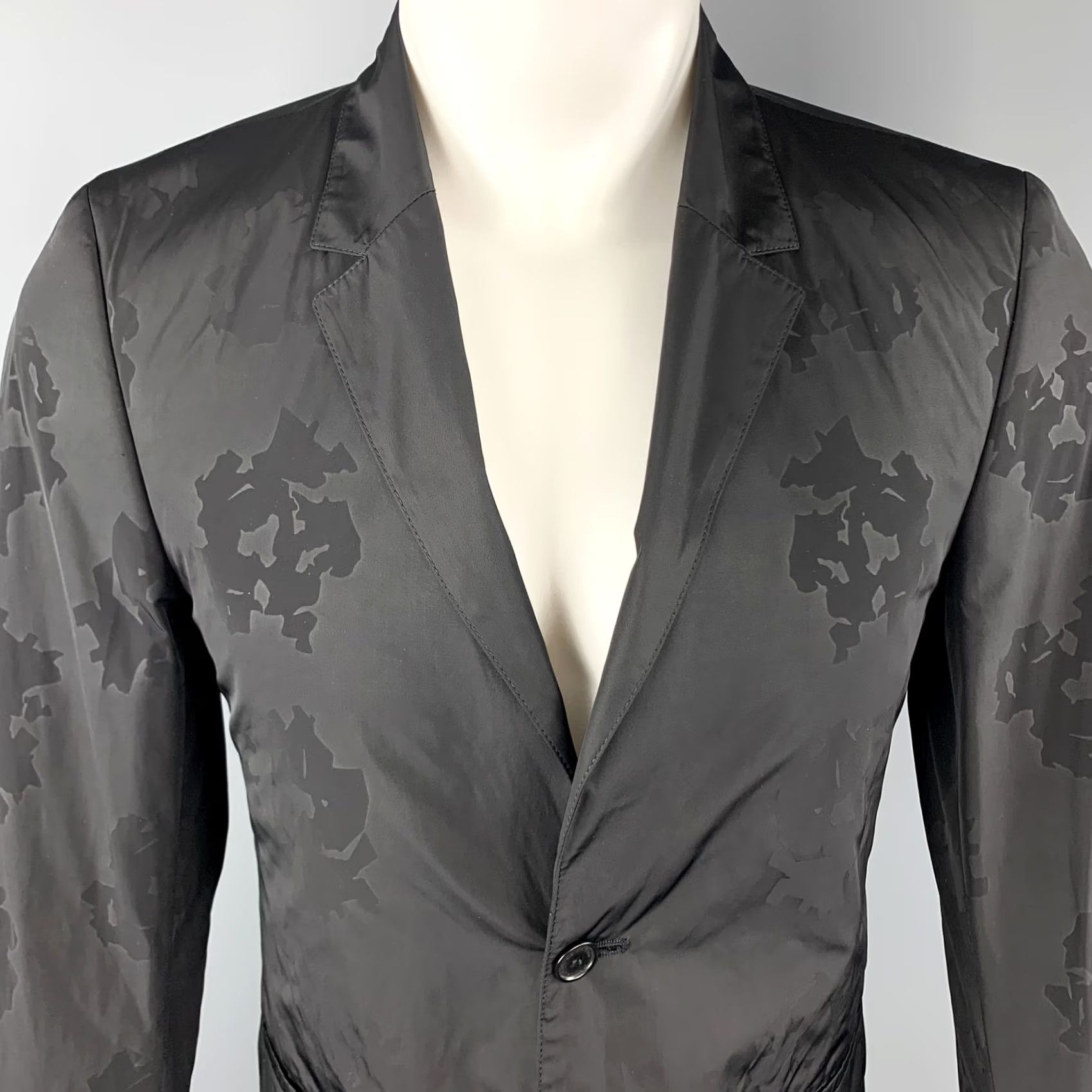 Calvin Klein CALVIN KLEIN COLLECTION Sport Coat Size 36 Black on Black Floral Notch Lapel Size US XXS / EU 40 - 2 Thumbnail