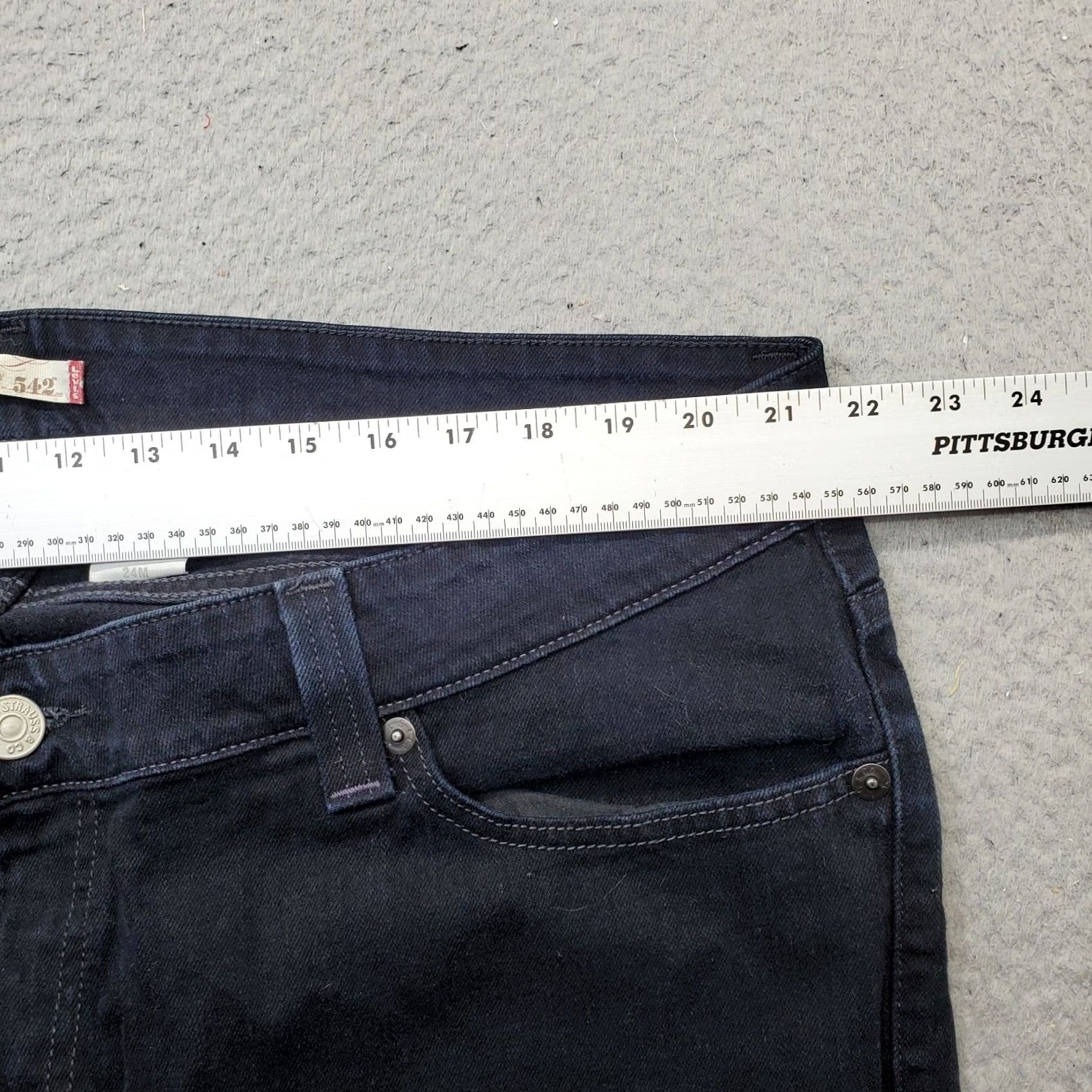 Levi's Levi's Womens 542 Low Skinny Jeans Jeans 24 Blue Denim Modern Fit Red Tab Streetwear Size 24 Womens Size 42" / US 20 - 6 Thumbnail