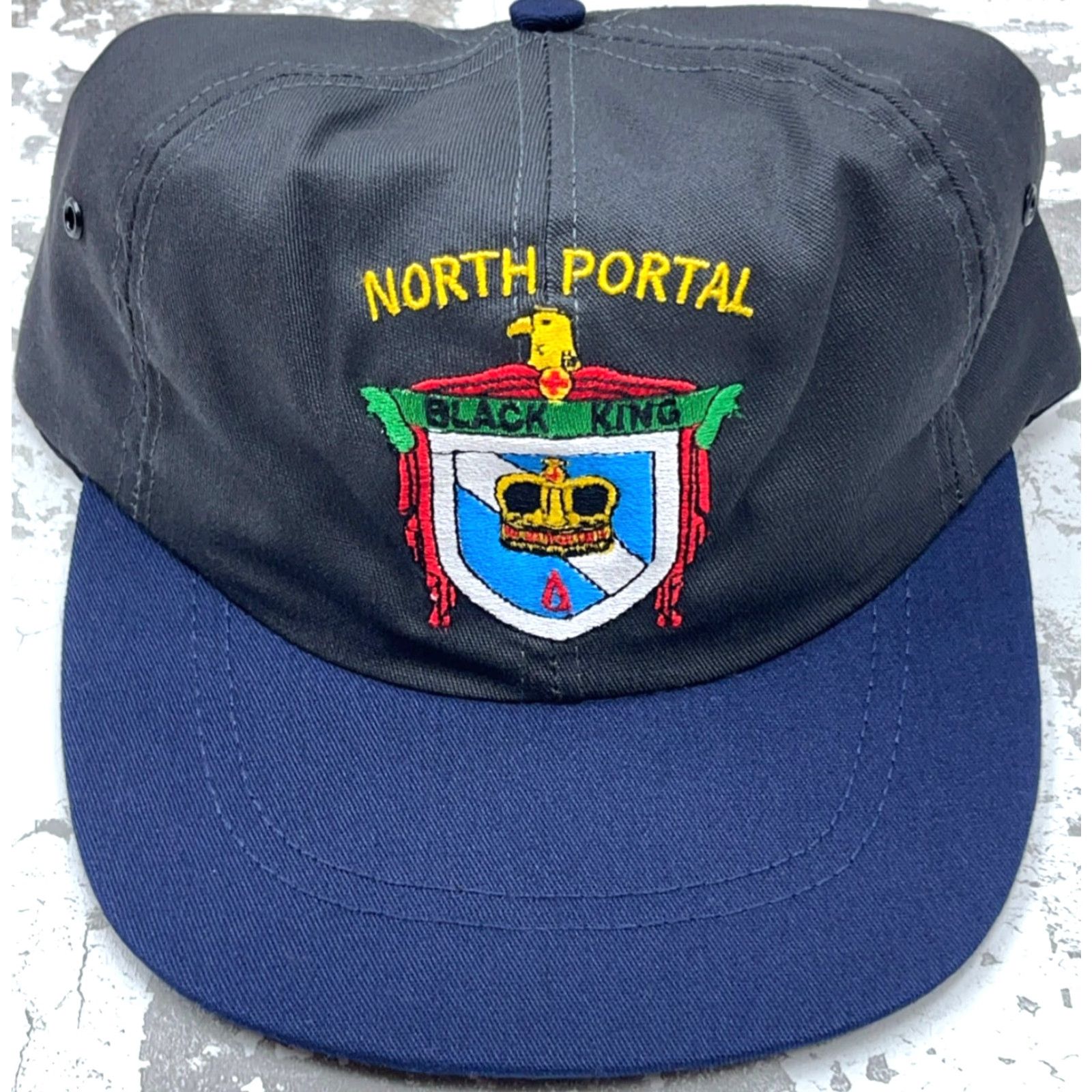 Vintage VINTAGE Park Avenue Trucker Hat Cap SnapBack Patch Farm 80s 90s USA Made Black Men One Size Adjustable Size ONE SIZE - 3 Thumbnail