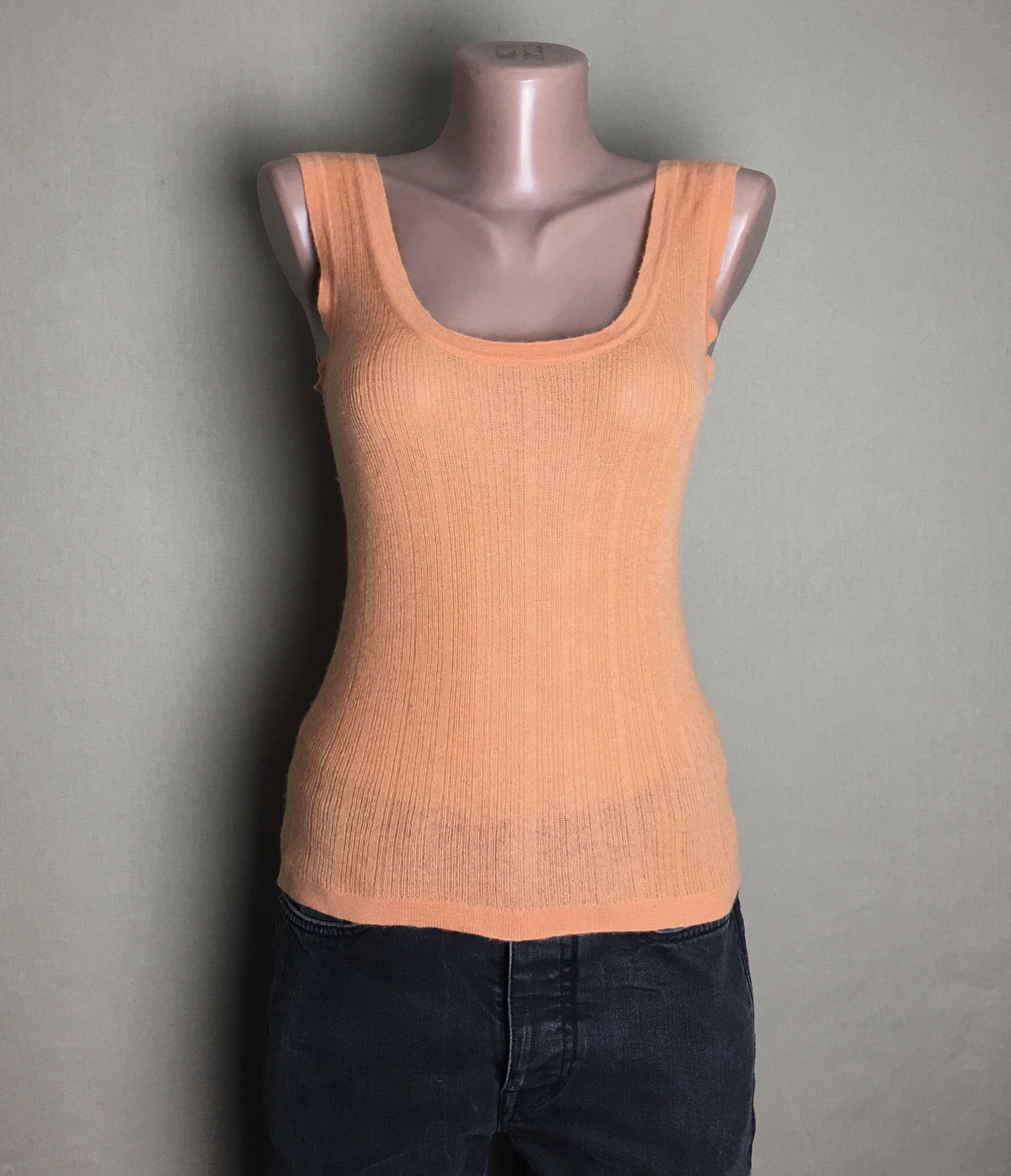 Iris von Arnim Iris von Arnim Cashmere Sleeveless Top Sweater Size M Size M / US 6-8 / IT 42-44 - 1 Thumbnail