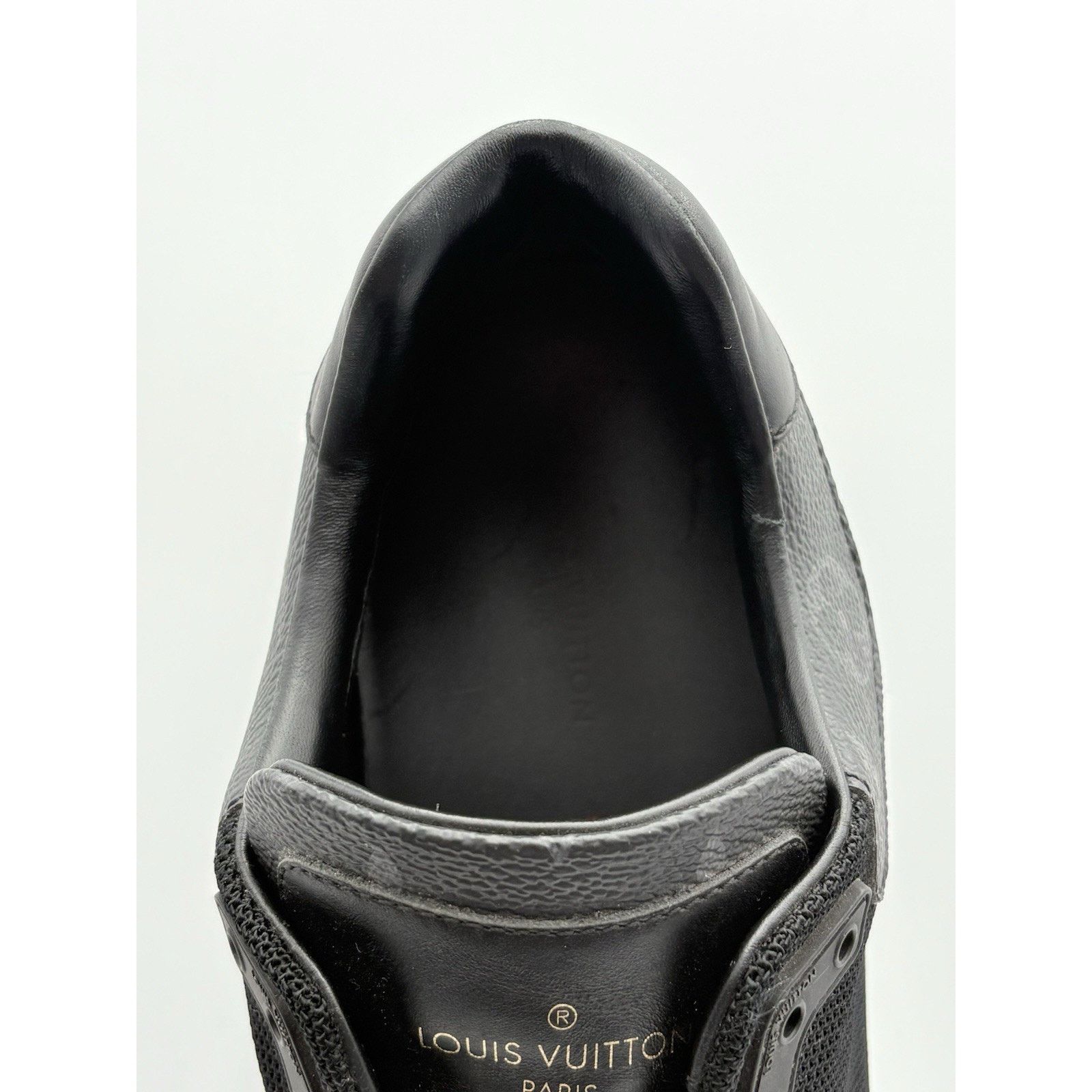 Louis Vuitton Louis Vuitton Run Away ' Black White ' | GOOD CONDITION Size US 11 / EU 44 - 12 Thumbnail