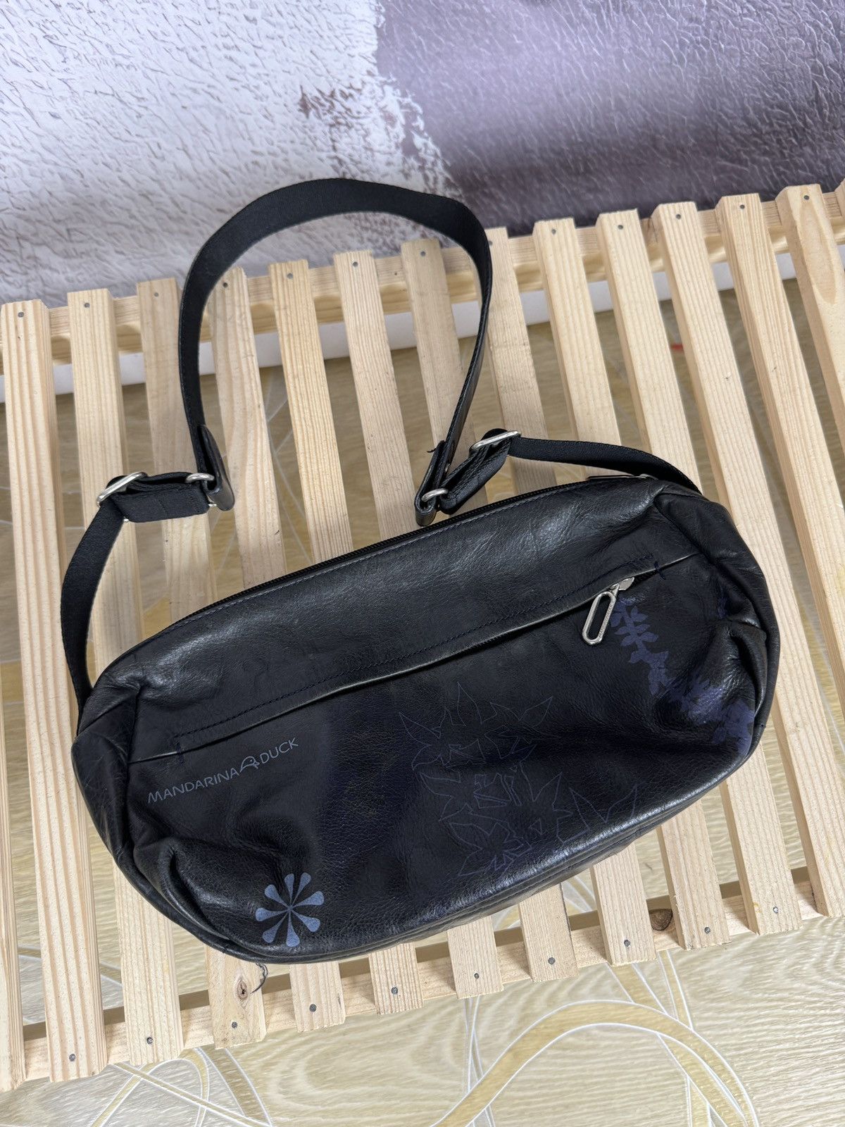 Mandarina Duck Mandarina Duck black leather printed shoulder crossbody bag Size ONE SIZE - 3 Thumbnail