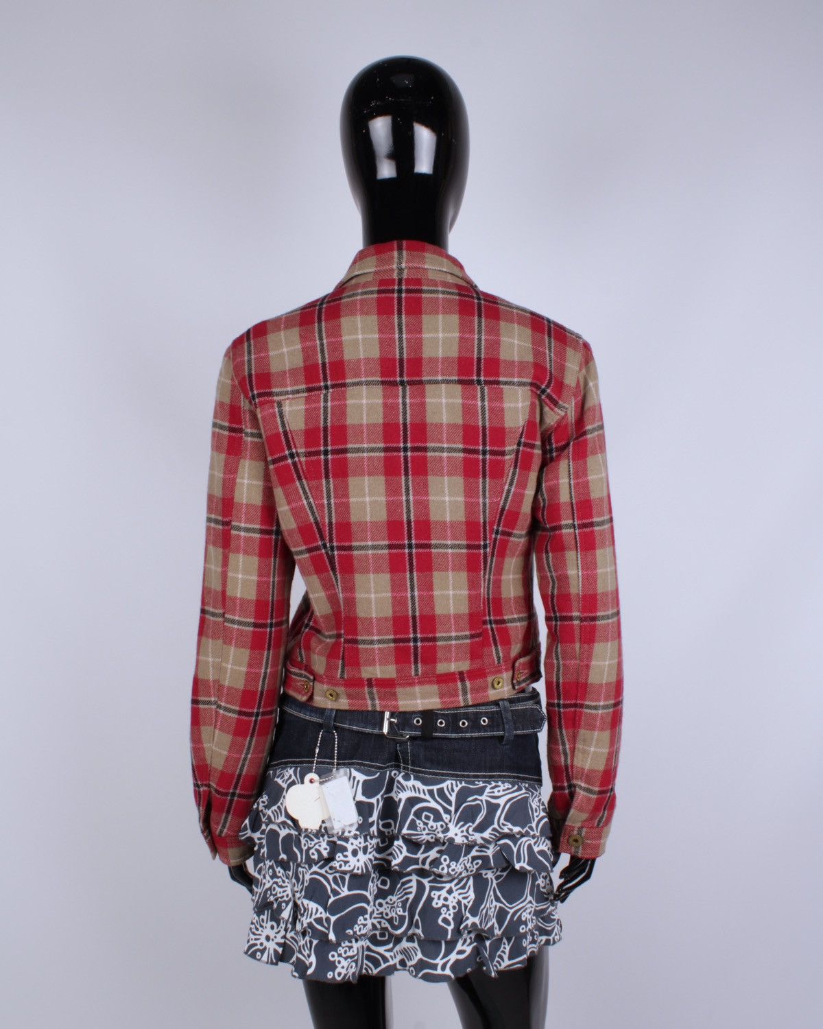 Designer × Dolce & Gabbana × Vintage DOLCE GABBANA Vintage Wool Plaid Check Cropped Button Jacket Size S / US 4 / IT 40 - 4 Thumbnail