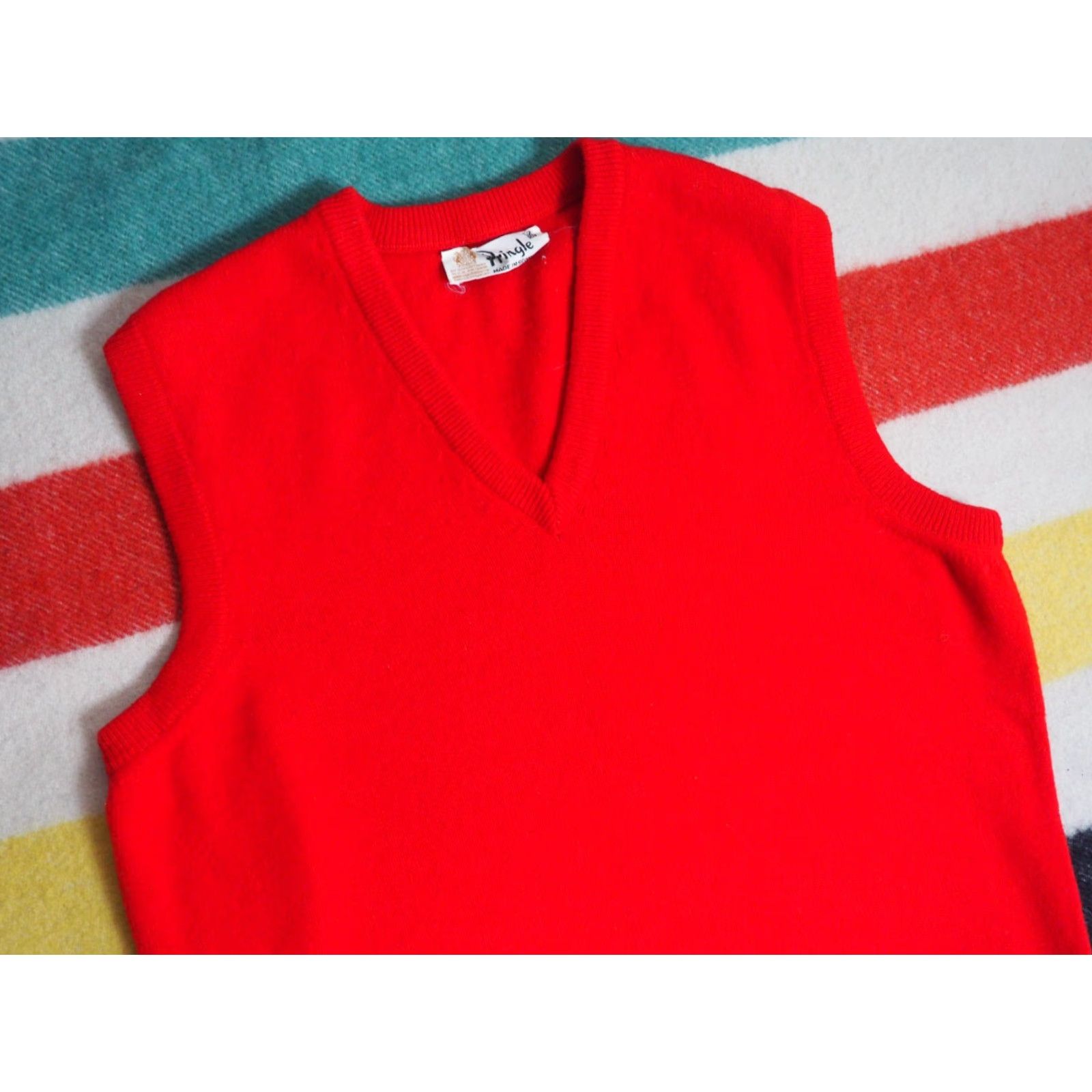 Vintage VTG Pringle Scotland Red Wool Vest Sweater Vest Mens L V-Neck 60s 70s Ivy Preppy Knit Embroidered Cap "Classic" Suit Casual Size US L / EU 52-54 / 3 - 2 Thumbnail