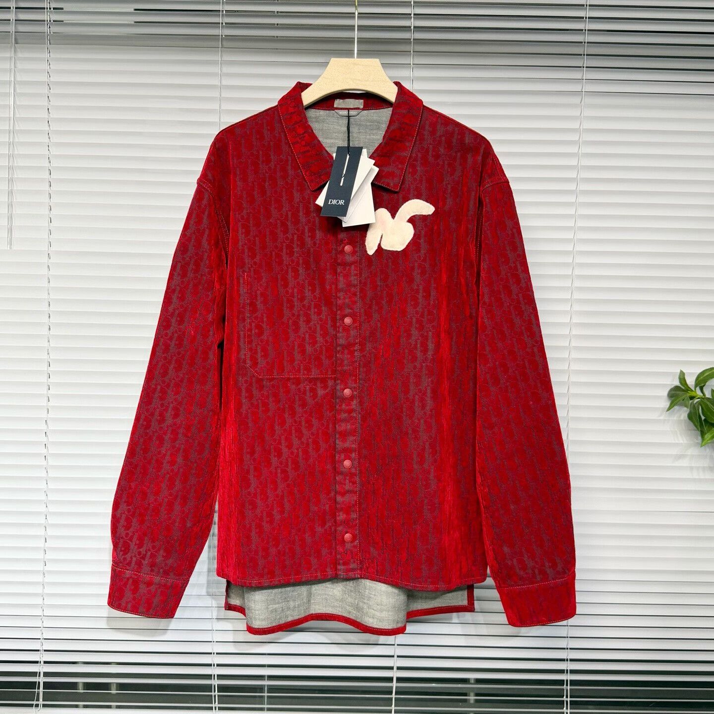 Dior dior red denim shirt with rabbit embroidery Size US XXL / EU 58 / 5 - 1 Thumbnail