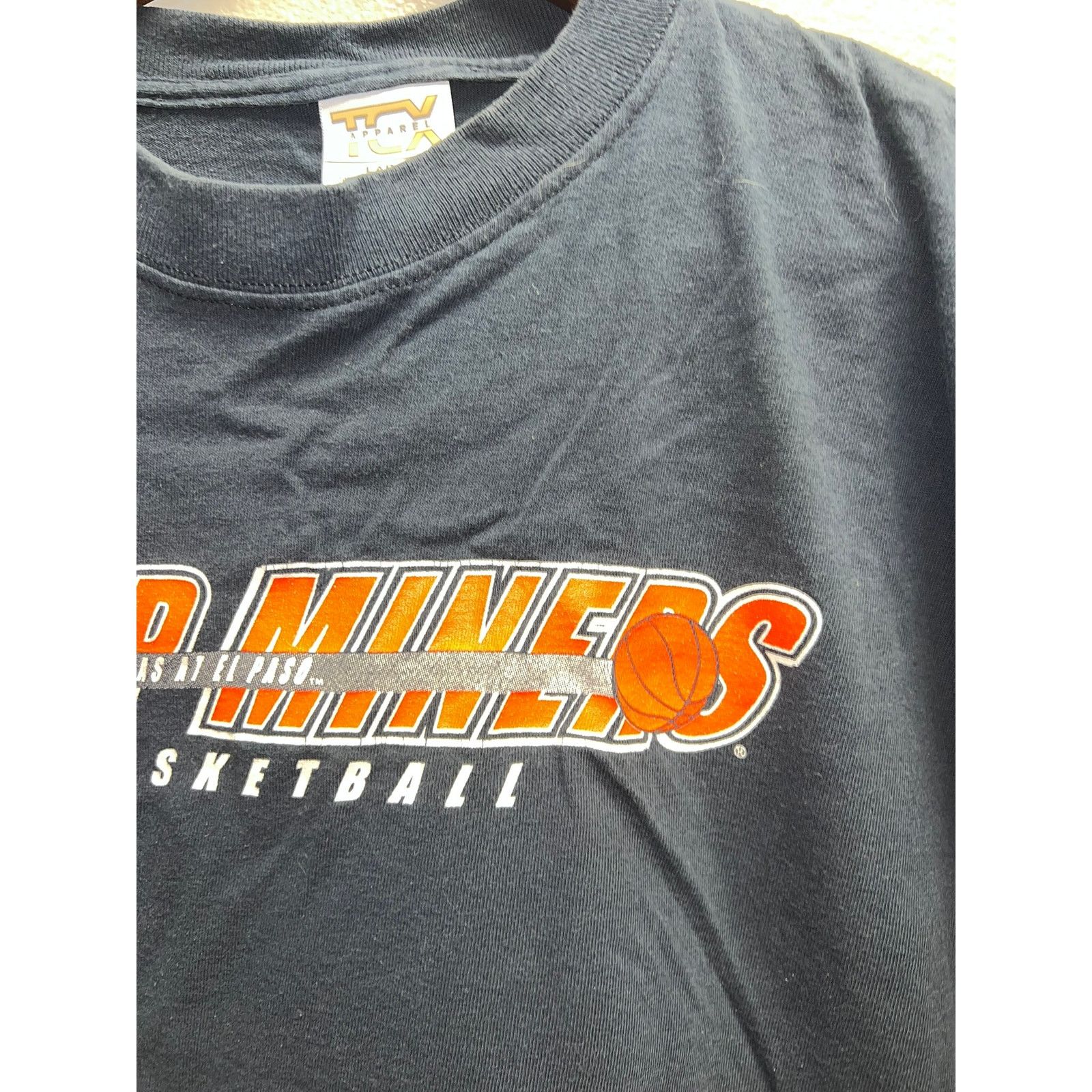 Vintage Vintage UTEP Miners Basketball Shirt University Of Texas Size US L / EU 52-54 / 3 - 4 Thumbnail