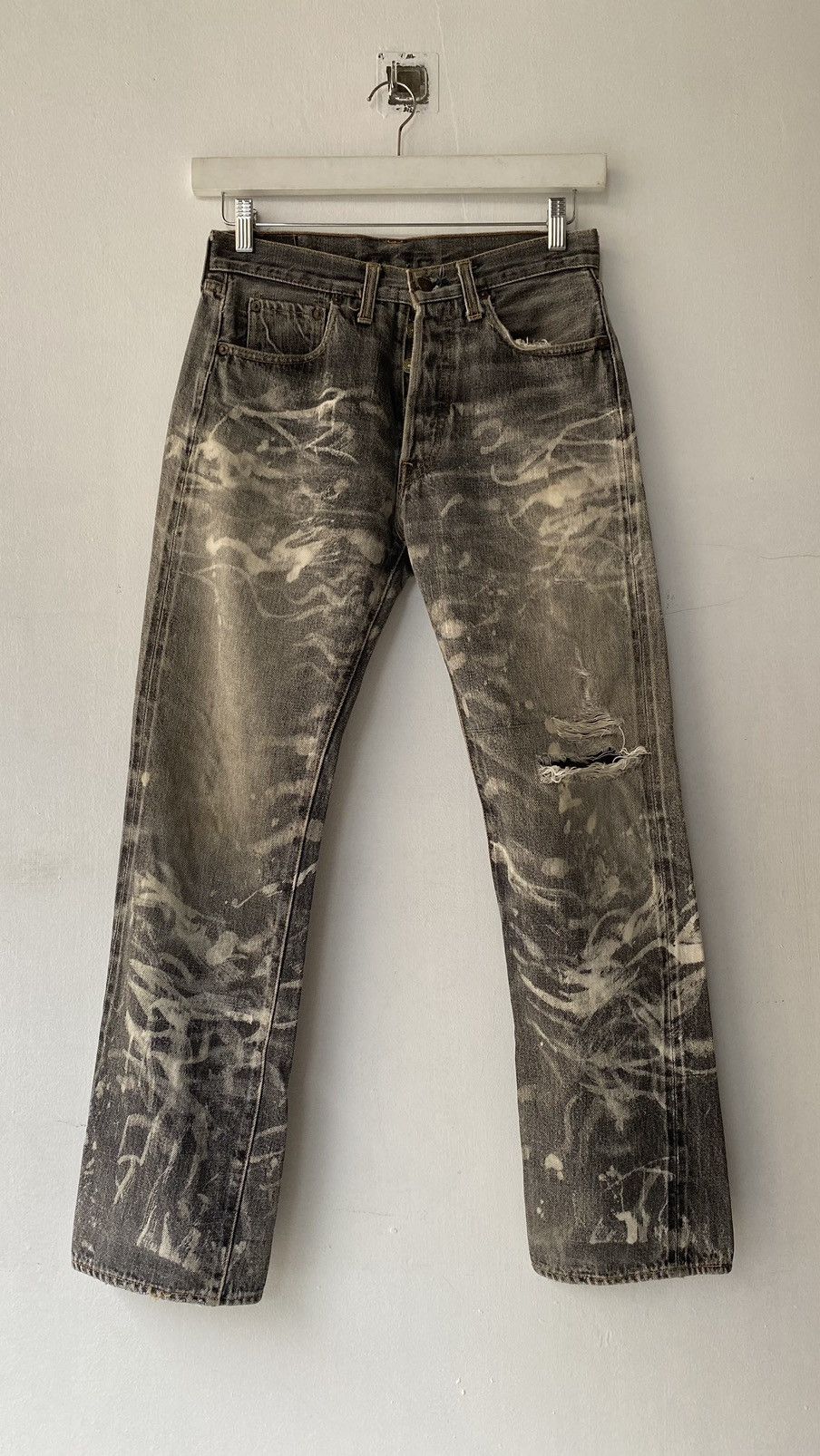 Japanese Brand × Vintage BLEACHING 1990s Denime Distressed FadeBlack Jeans Size US 29 - 2 Thumbnail
