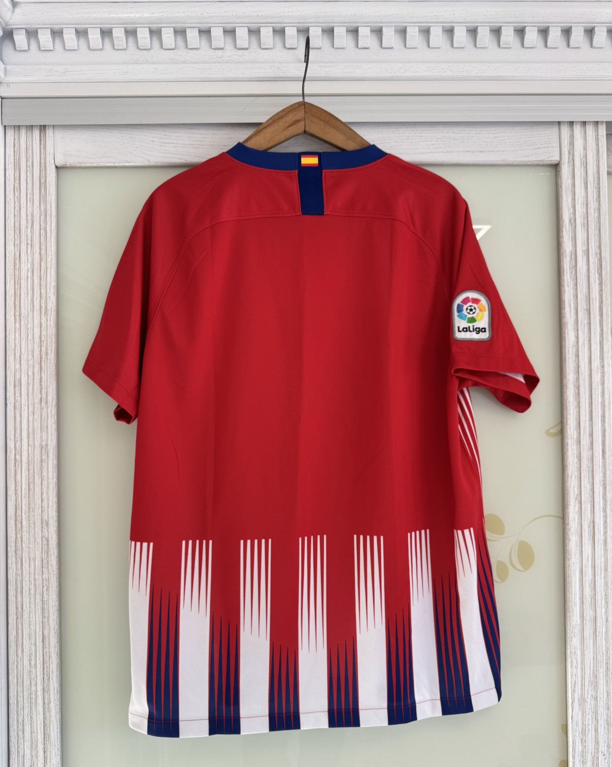 Nike Atletico Madrid 2019-2020 Home Soccer Jersey Football Shirt Size US XL / EU 56 / 4 - 2 Thumbnail