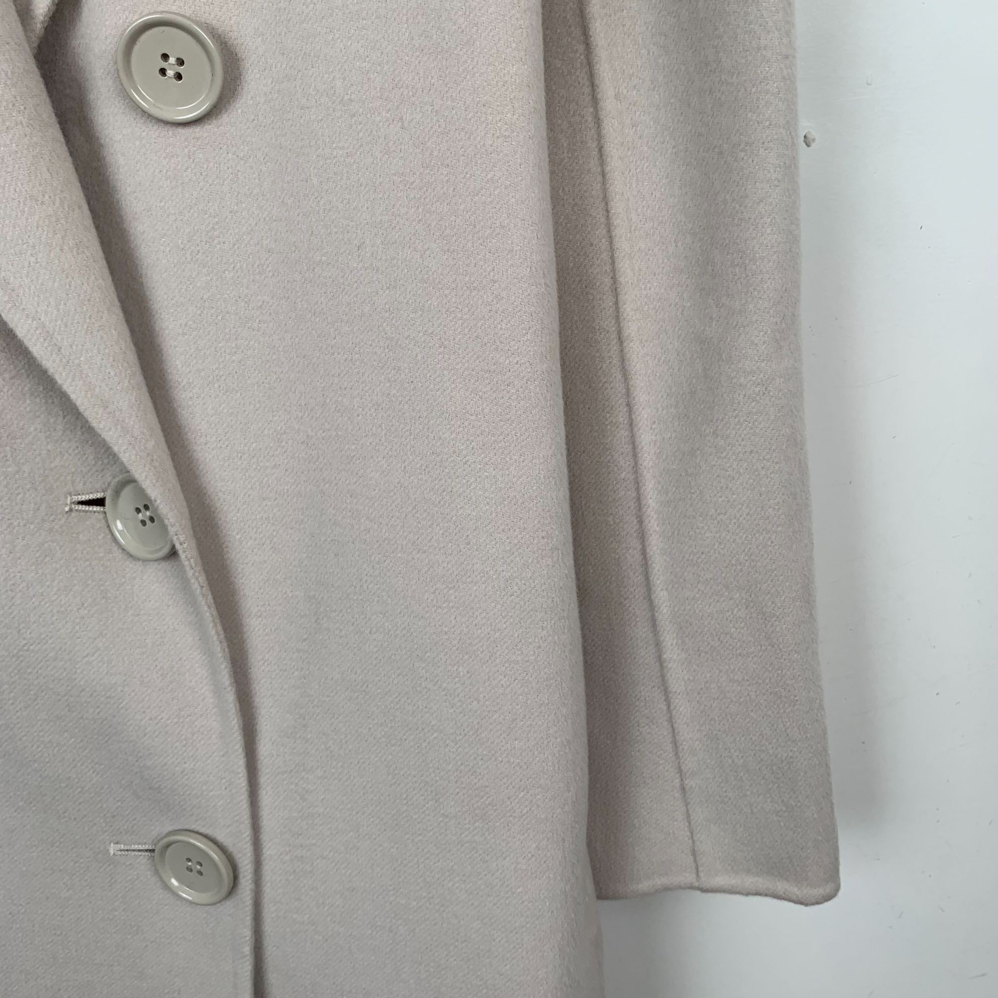 Max Mara H10210 Max Mara Wool-Blend Double-Breasted Coat Beige Size M / US 6-8 / IT 42-44 - 4 Thumbnail