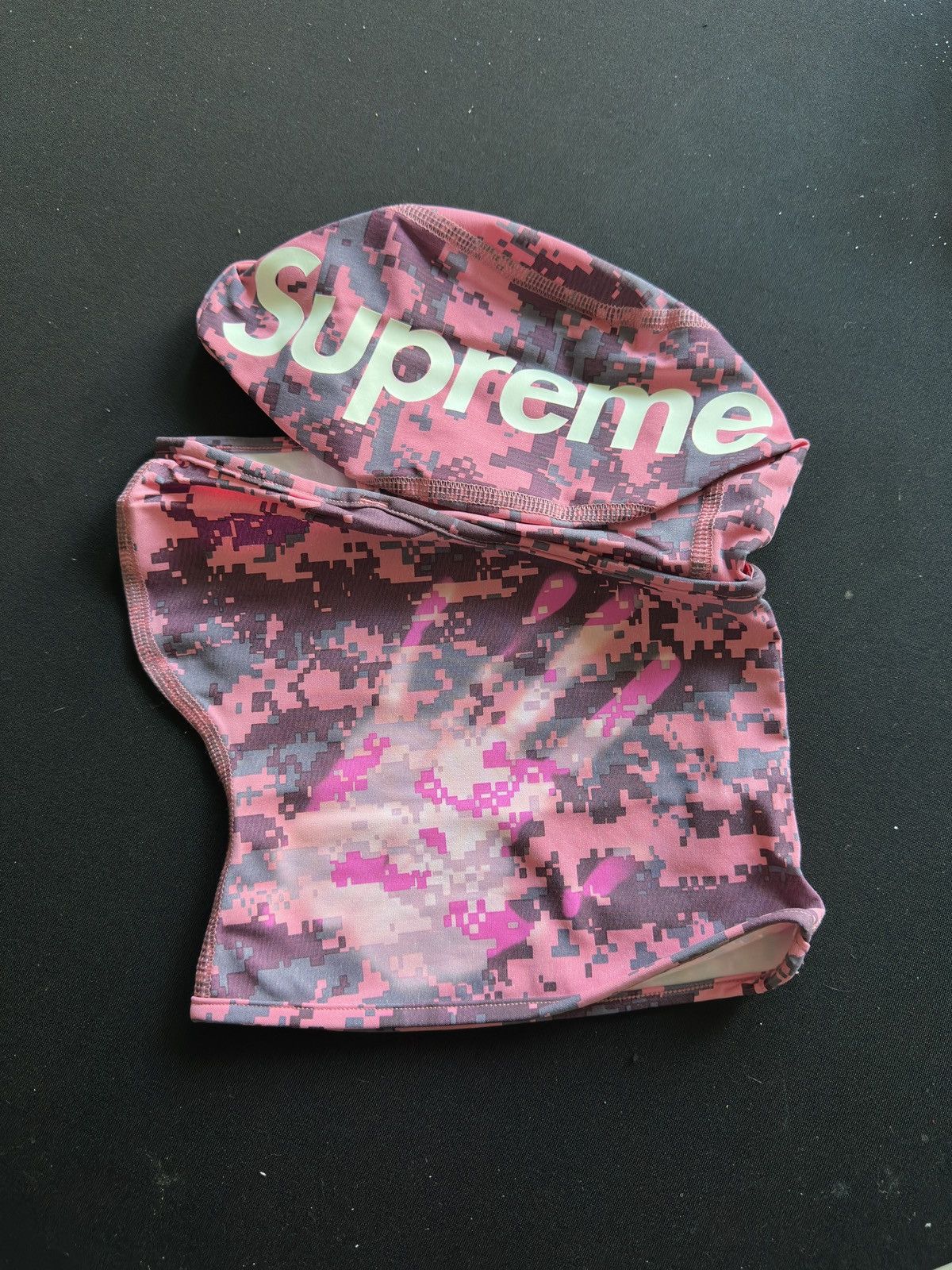 Supreme Supreme Heat Reactive Balaclava Pink Digi Camo Size ONE SIZE - 1 Thumbnail
