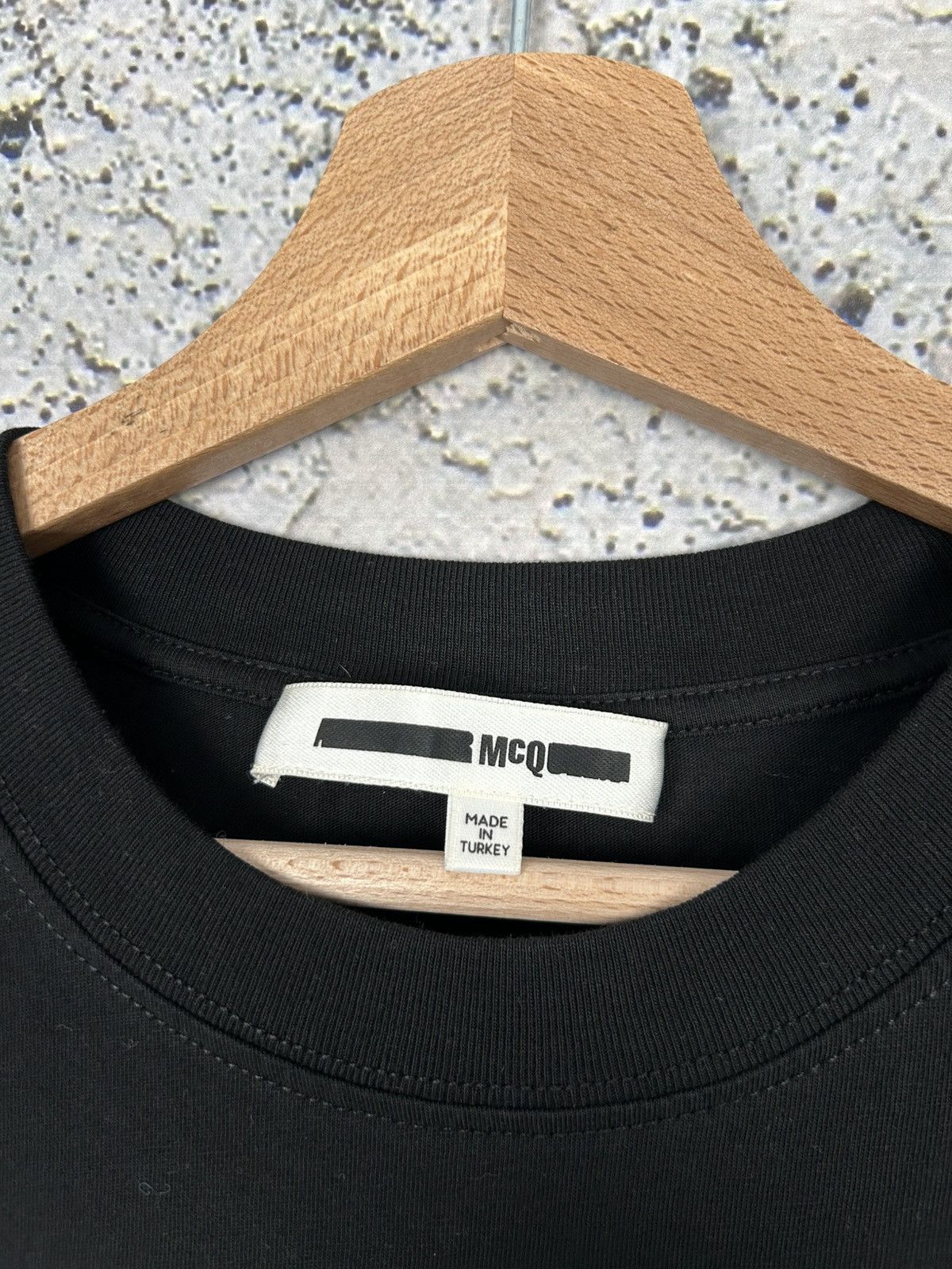 Designer × McQ Alexander McQueen MCQ Alexander McQueen Logo Graphic Black Tee Designer Rare Size US M / EU 48-50 / 2 - 4 Thumbnail