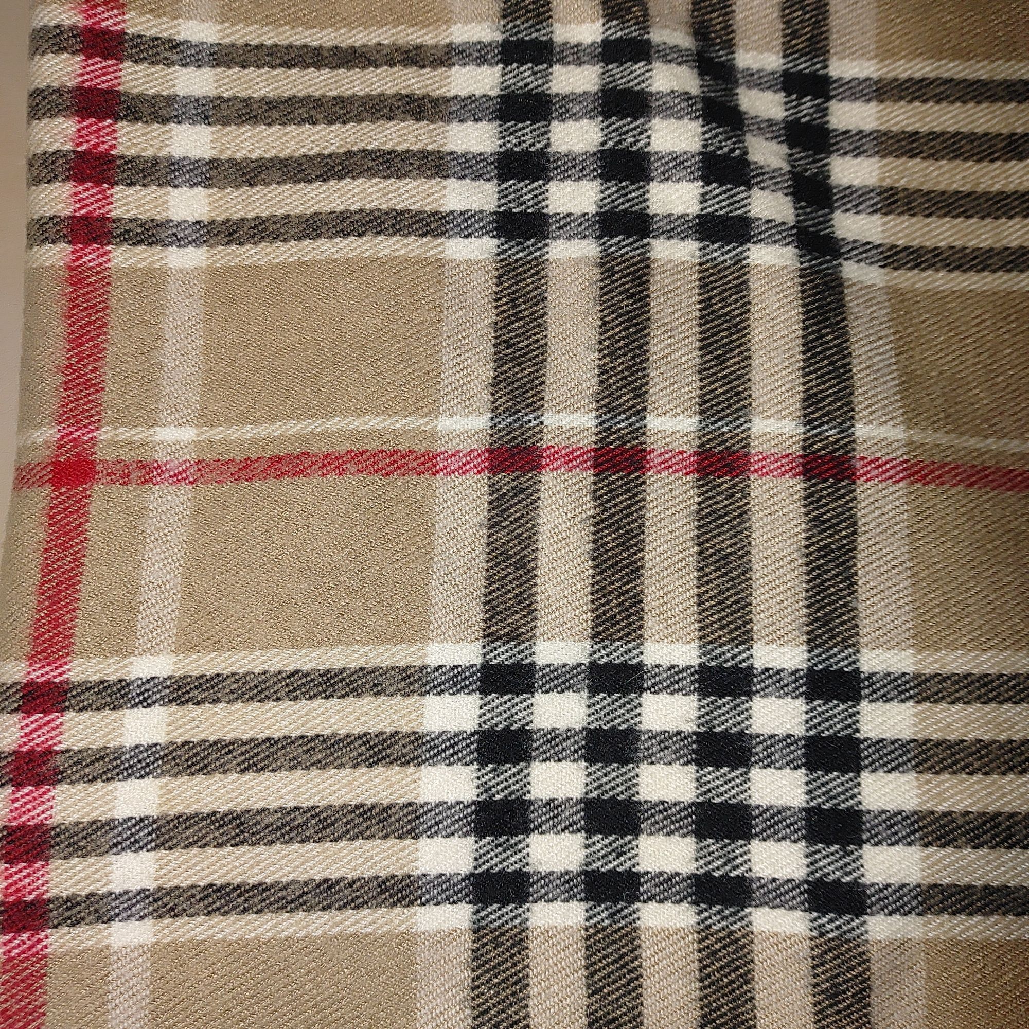 Other Nova Check Beige Plaid Scarf Wrap Blend Fringe 60 by 12 Clas Size ONE SIZE - 4 Thumbnail
