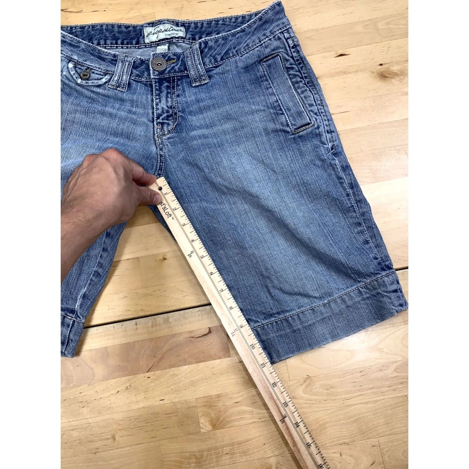 Vintage Aéropostale Bermuda Denim Shorts Women 9/10 Blue Casual 13269 Bermuda Fashion 5-Pocket Mens? Size 32" / US 10 / IT 46 - 6 Thumbnail