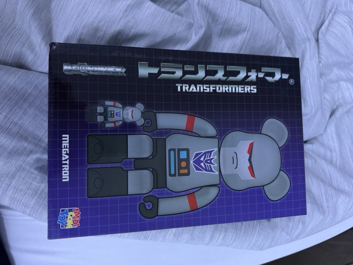 Transformers BEARBRICK MEGATRON 100% & 400% Transformers Bearbrick Toy Size ONE SIZE - 2 Thumbnail