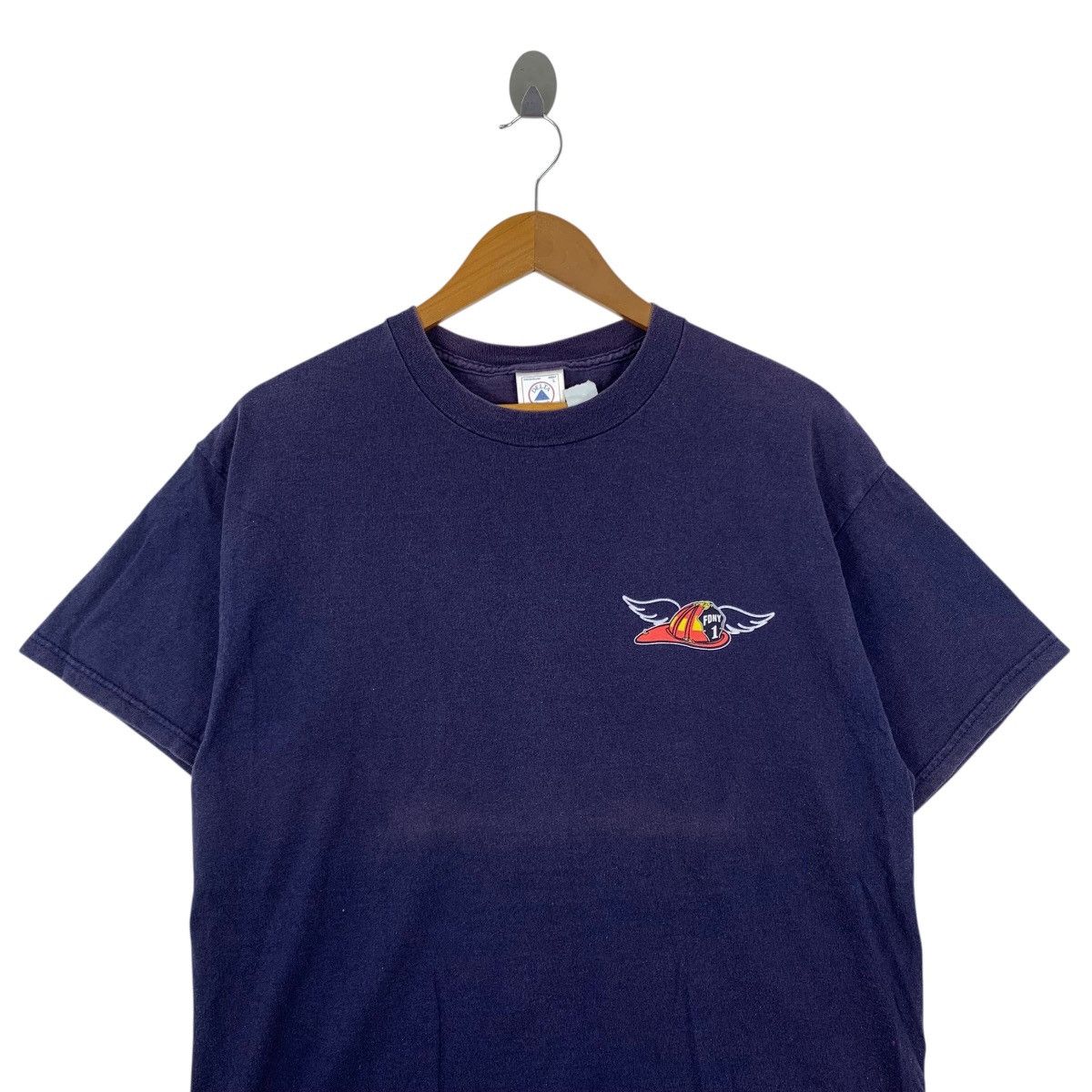Vintage Vintage FDNY Fallen But Not Forgotten Fire Department Tshirt Size US L / EU 52-54 / 3 - 3 Thumbnail