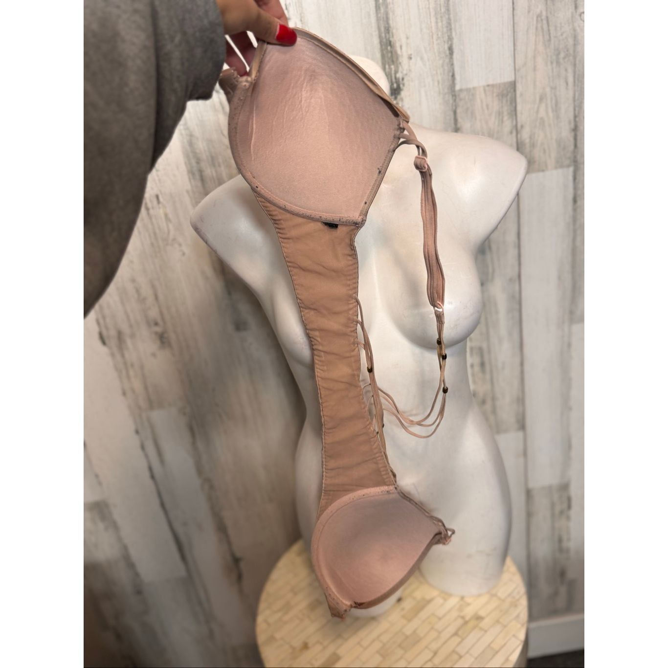 Victoria's Secret Victoria’s Secret Lightly Lined Push-Up Bra – Nude Beige – Estimated 34C Size ONE SIZE - 7 Thumbnail