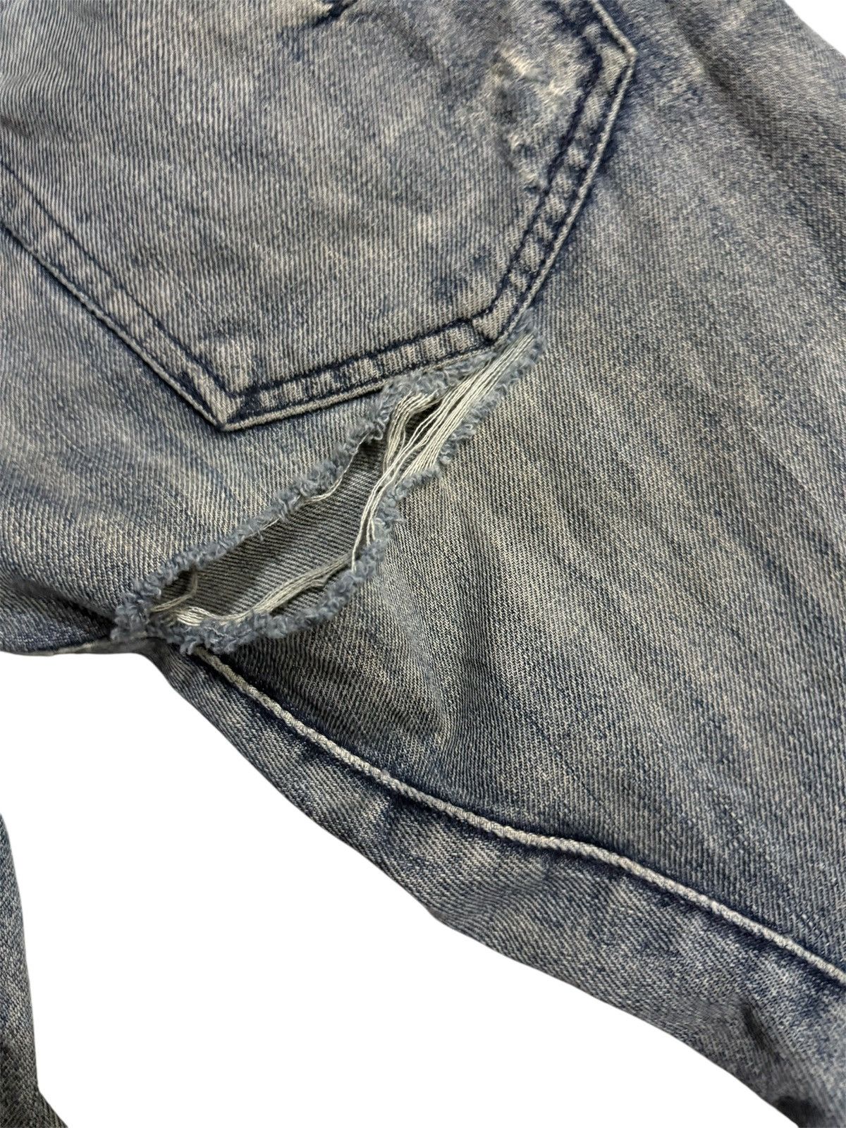Hysteric Glamour BREATHMINT DOUBLE WAIST TWIST LEGS DISTRESSED JEANS Size US 42 / EU 58 - 11 Thumbnail