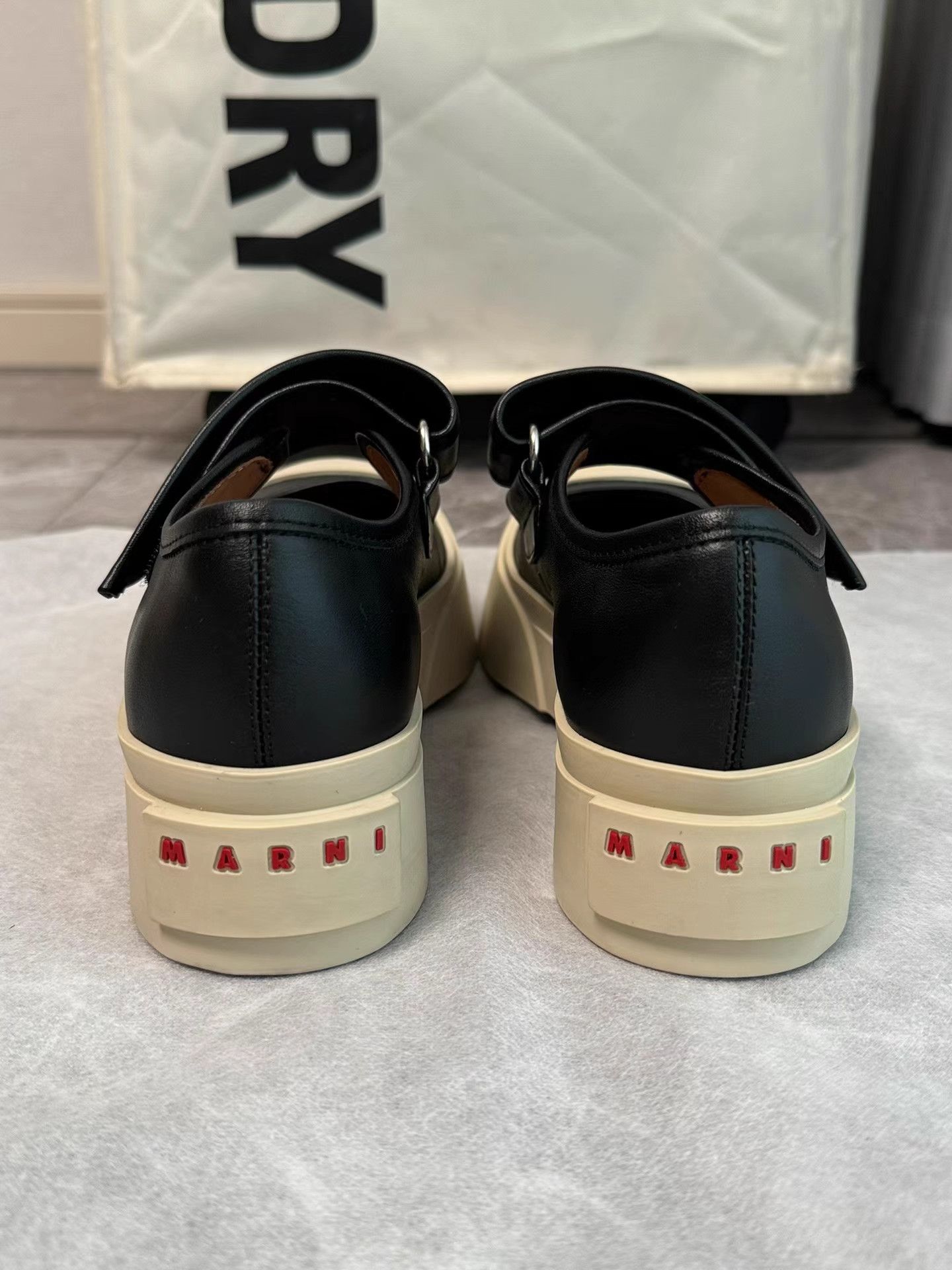 Marni Marni Black Velcro Strap Platform Sneakers K6 Size US 5 / IT 35 - 4 Thumbnail