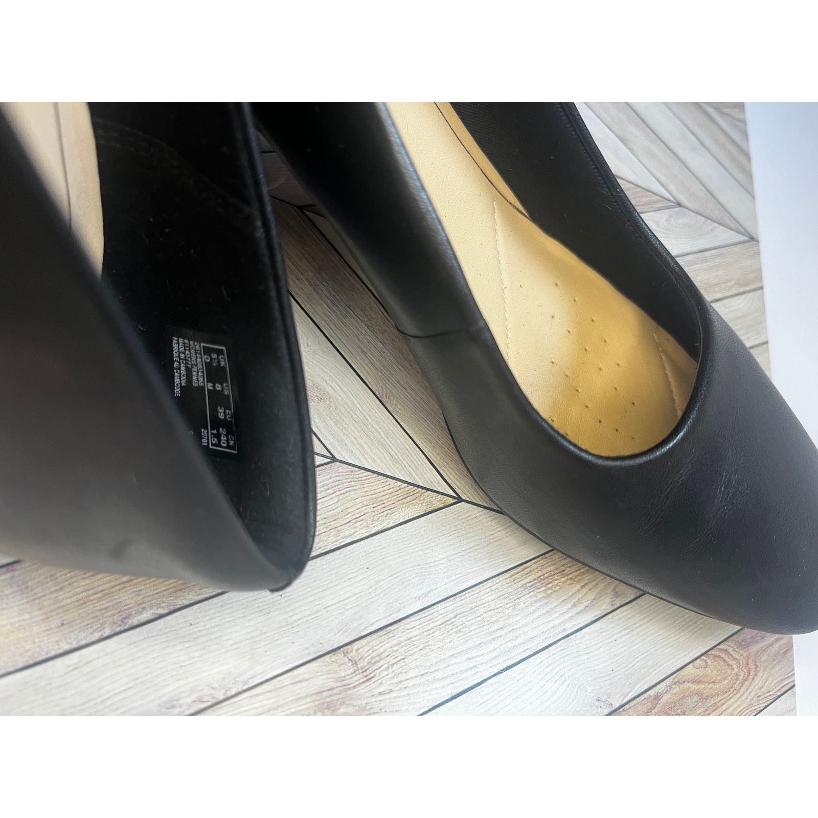 Clarks Clarks Classic Leather Block Heeled Pump Heels Black Sz 8 Size US 8 / IT 38 - 8 Thumbnail