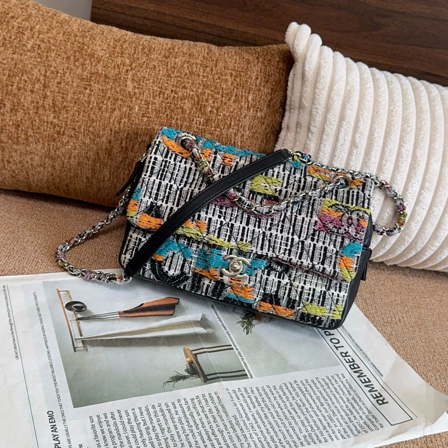 Chanel Pre-loved Bag Very good condition Size ONE SIZE - 1 Thumbnail