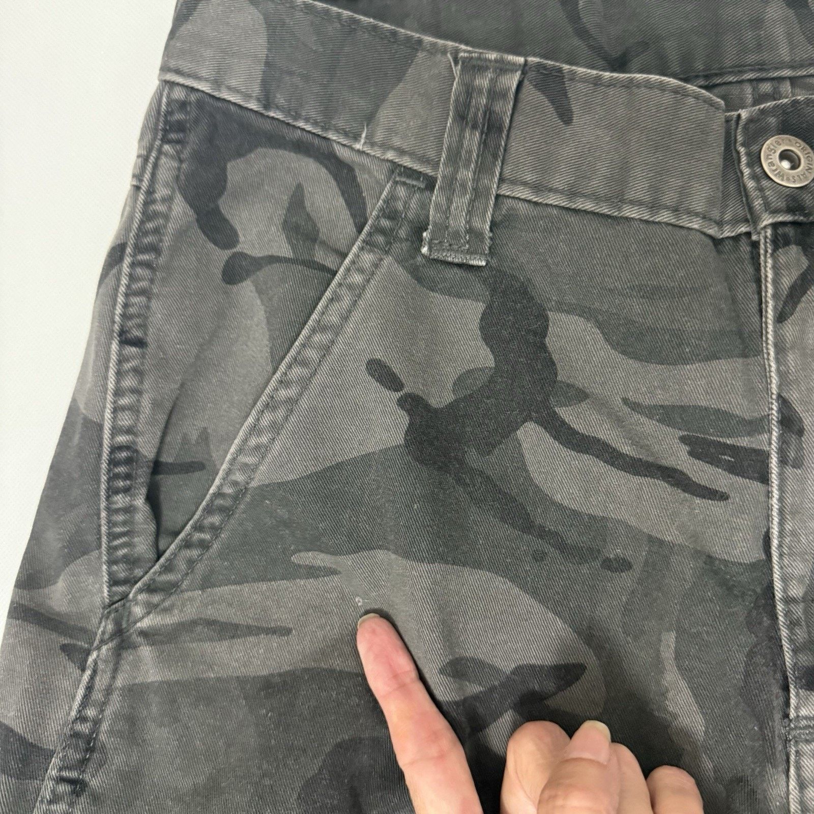 Wrangler Wrangler Authentics Camo Cargo Tapered Faded Stretch Gorp Size US 28 / EU 44 - 6 Thumbnail