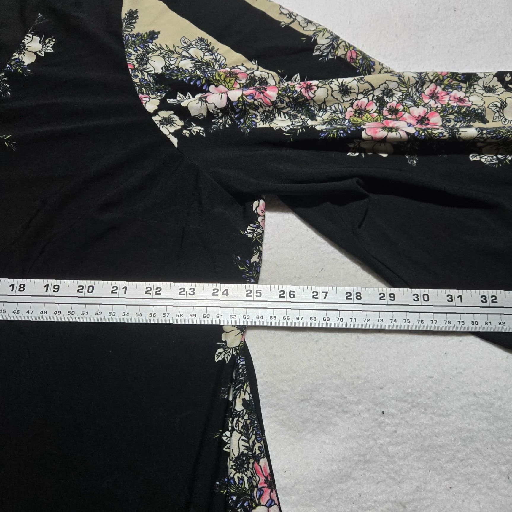 Avenue Avenue Shirt Womens 22/24 Floral Black Multicolor 3/4 Sleeve V-Neck Polyester Blouse Top Ladies Size 3XL / US 20-22 - 5 Thumbnail