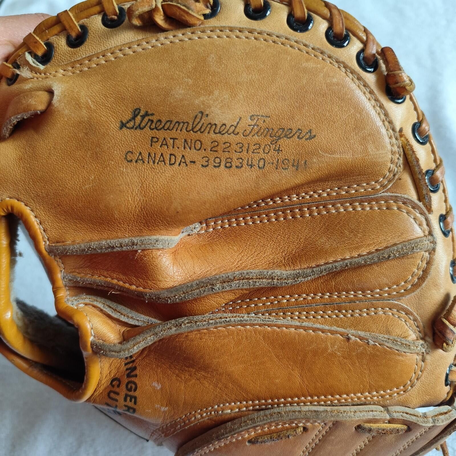 Wilson Vintage Wilson Catchers Mitt A2516 Right Hand Throw Leather Size ONE SIZE - 4 Thumbnail