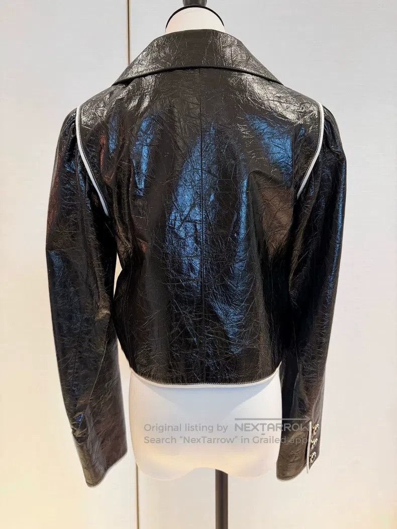 Chanel Chanel 21A black pearl buckle doll collar two pockets blac Size XS / US 0-2 / IT 36-38 - 2 Thumbnail