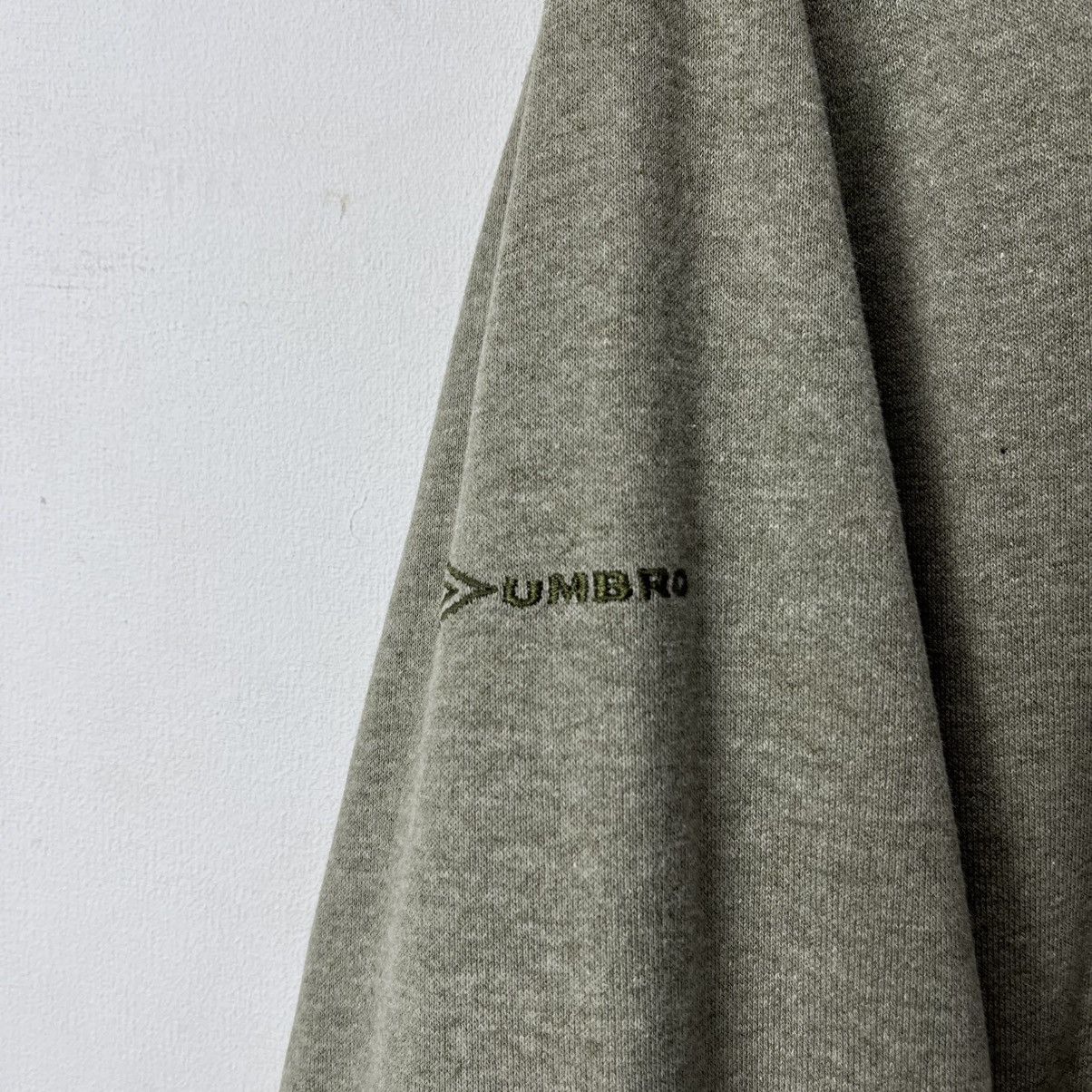 Umbro Vintage Umbro Sweatshirt Big Logo Size XL Streetwear Size US XL / EU 56 / 4 - 6 Thumbnail