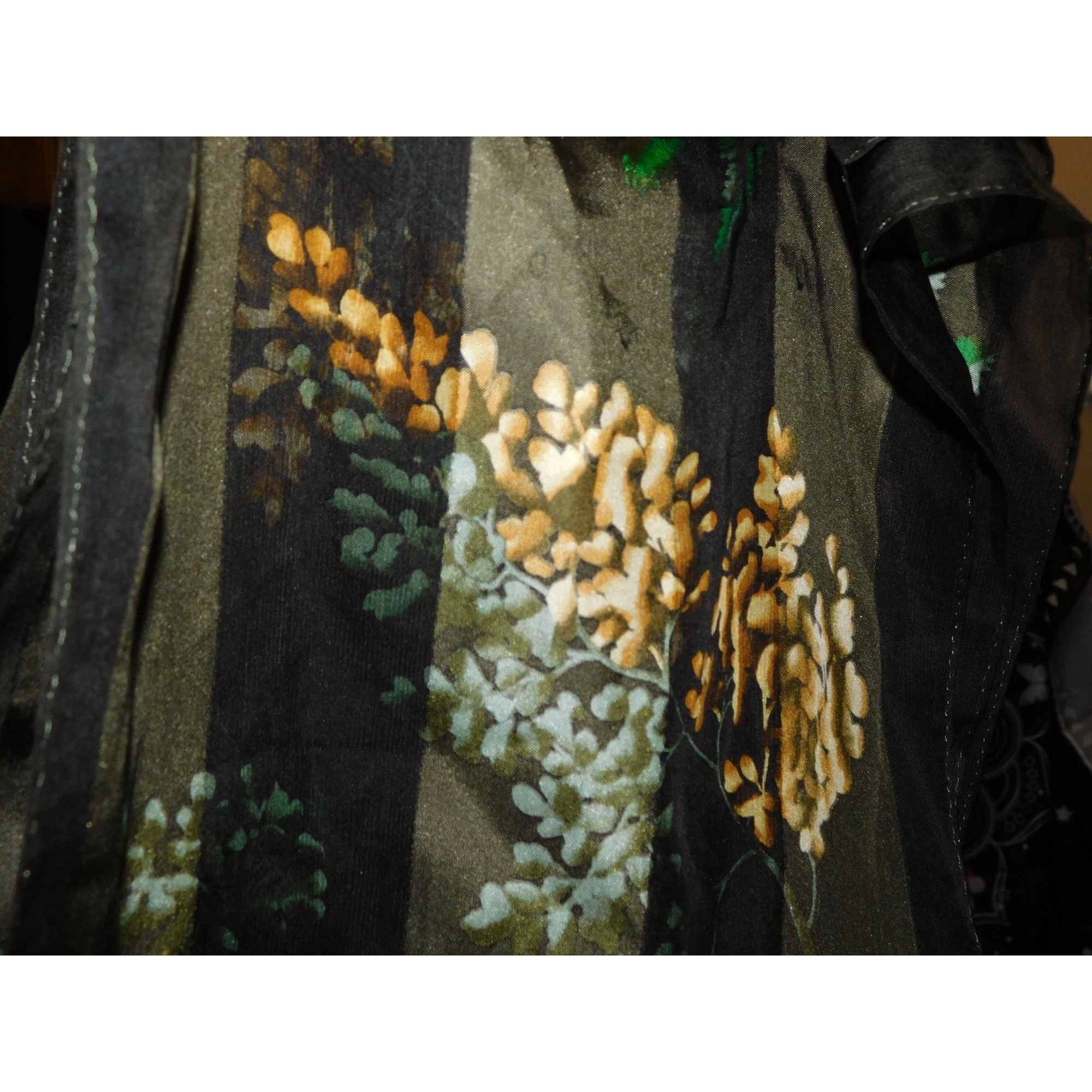 Other Elaine Gold Silk Scarf With Floral Design In Green & Gold 60 Size ONE SIZE - 6 Thumbnail