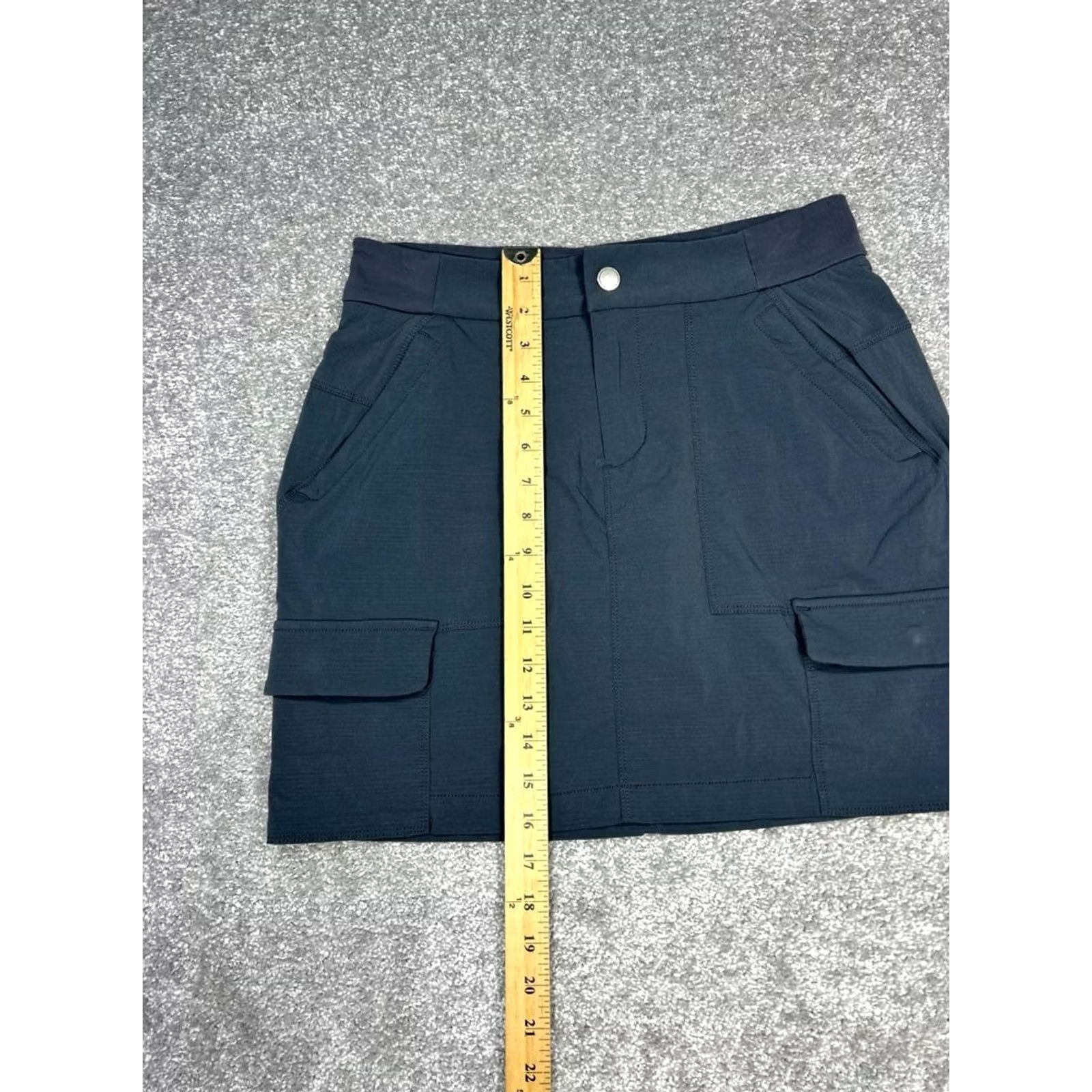 Athleta Athleta Skort Women's 6 Gray Nylon Stretch Cargo Activewear Shirt? Size 28" / US 6 / IT 42 - 3 Thumbnail