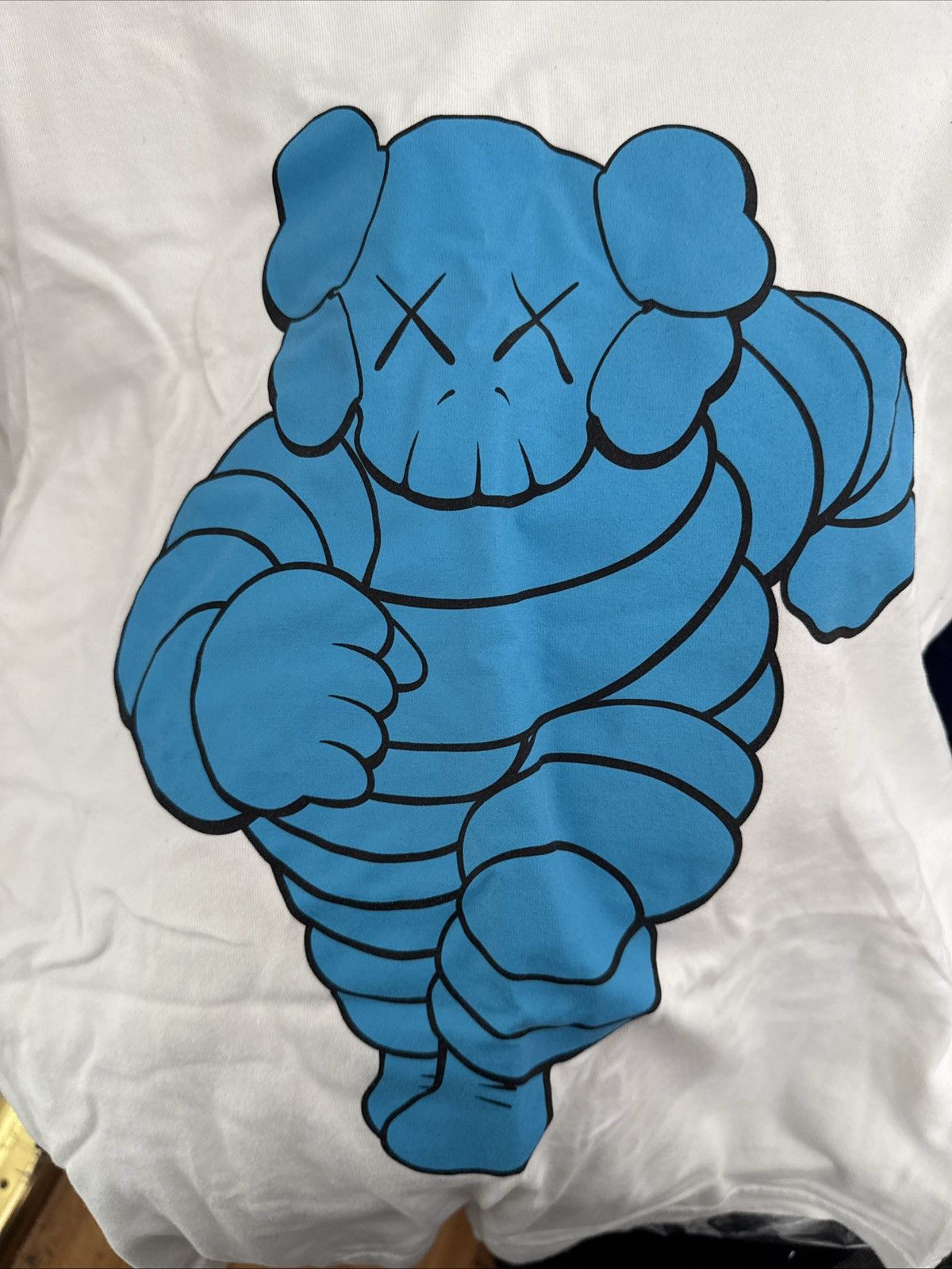 Original Fake Original Fake x Kaws Running Chum White Tee Shirt Sz 4 US L Size US L / EU 52-54 / 3 - 4 Thumbnail