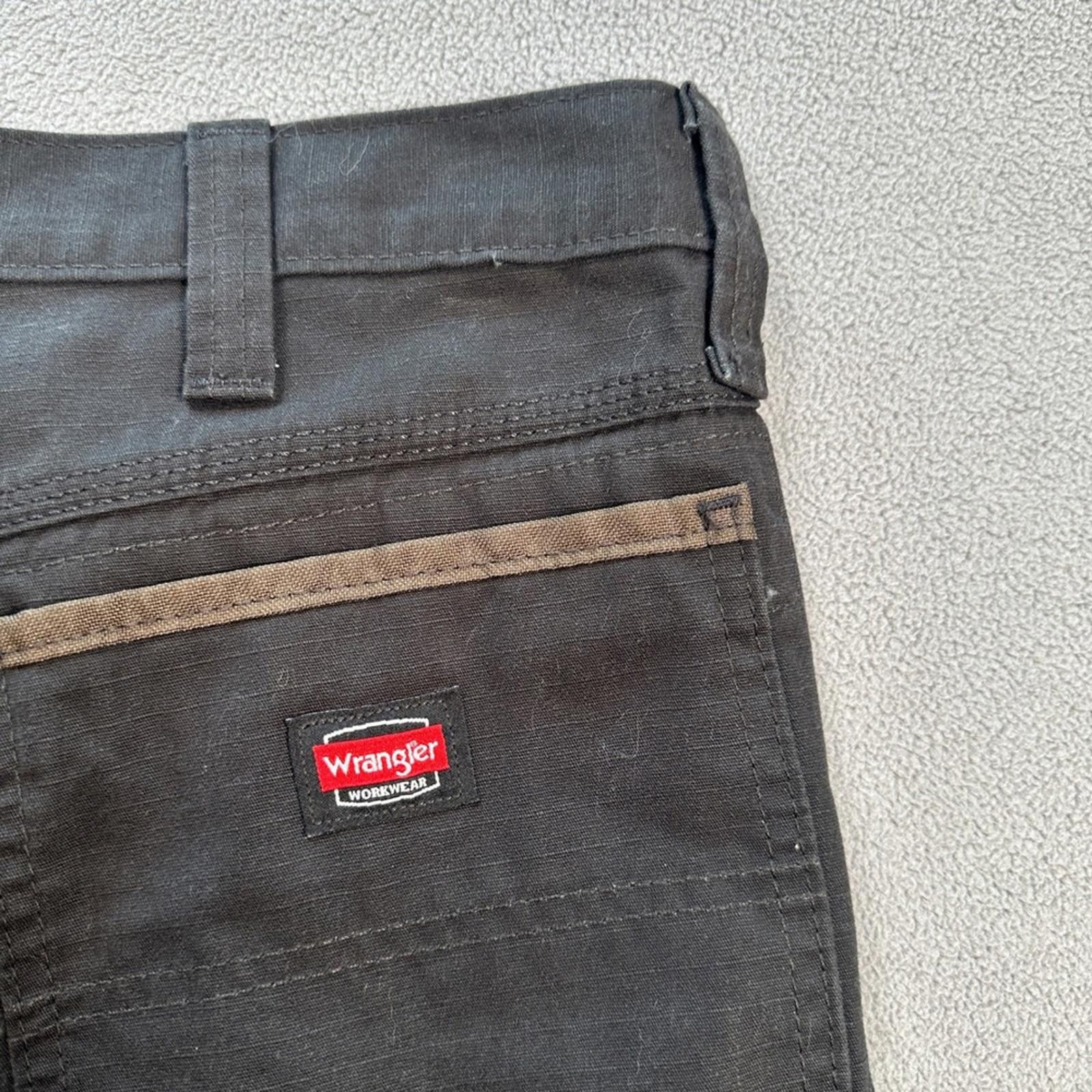 Wrangler Wrangler Workwear Cargo Pants Mens 34x32 Black Ranger Size US 34 / EU 50 - 6 Thumbnail