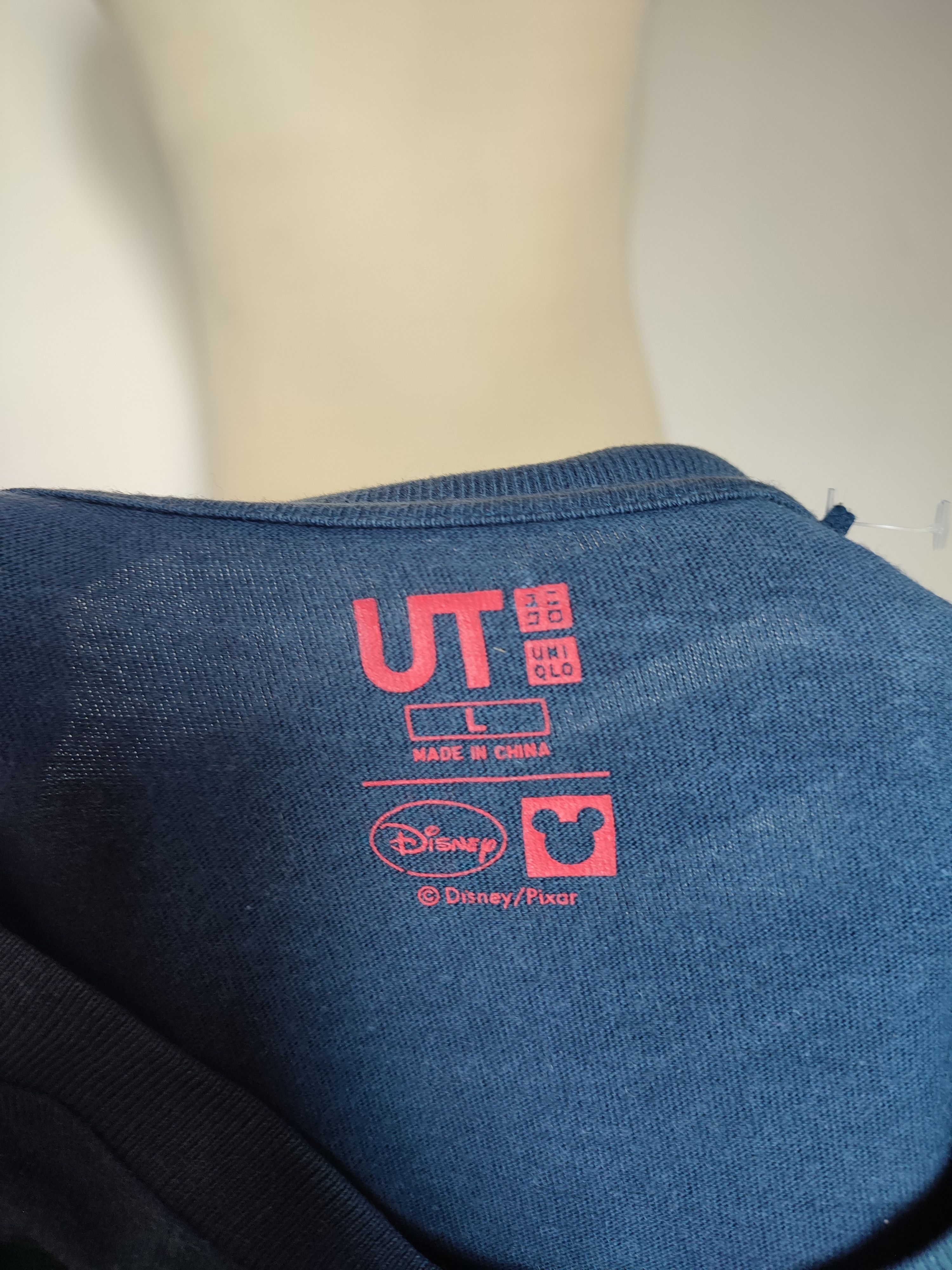 Disney RARE UNIQLO X PIXAR ALIEN TEE Size US M / EU 48-50 / 2 - 5 Thumbnail
