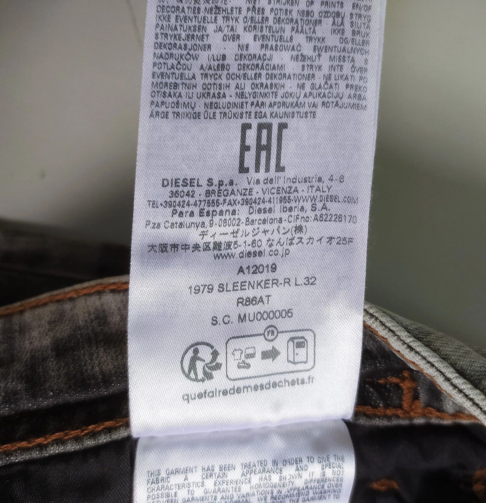 Diesel Diesel 1979 SLEENKER-R L.32 MENS JEANS SLTP/9752 Size US 32 / EU 48 - 9 Thumbnail
