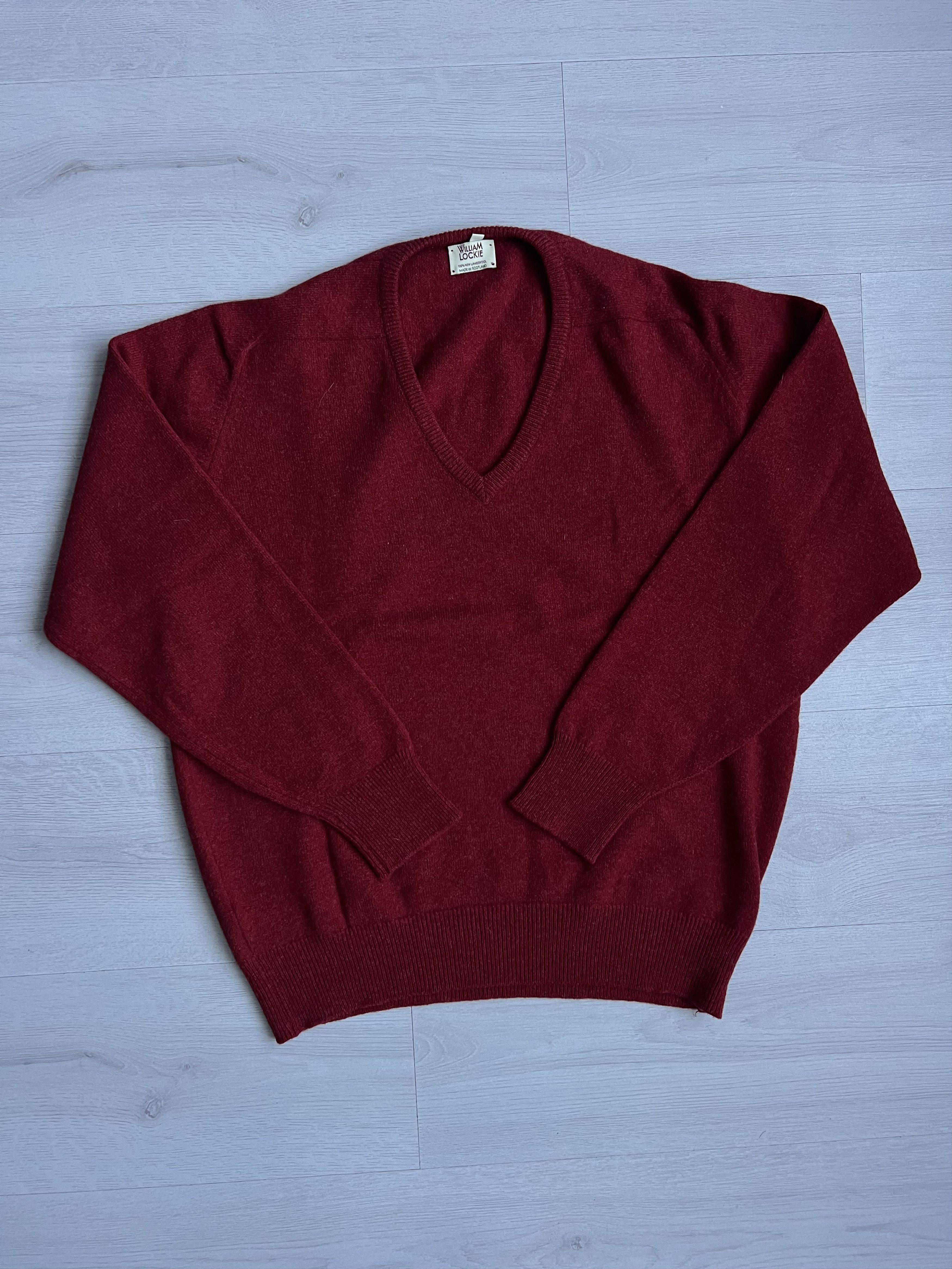 William Lockie WILLIAM LOCKIE Bordeaux V-Neck Lambswool Sweater Size US M / EU 48-50 / 2 - 1 Thumbnail