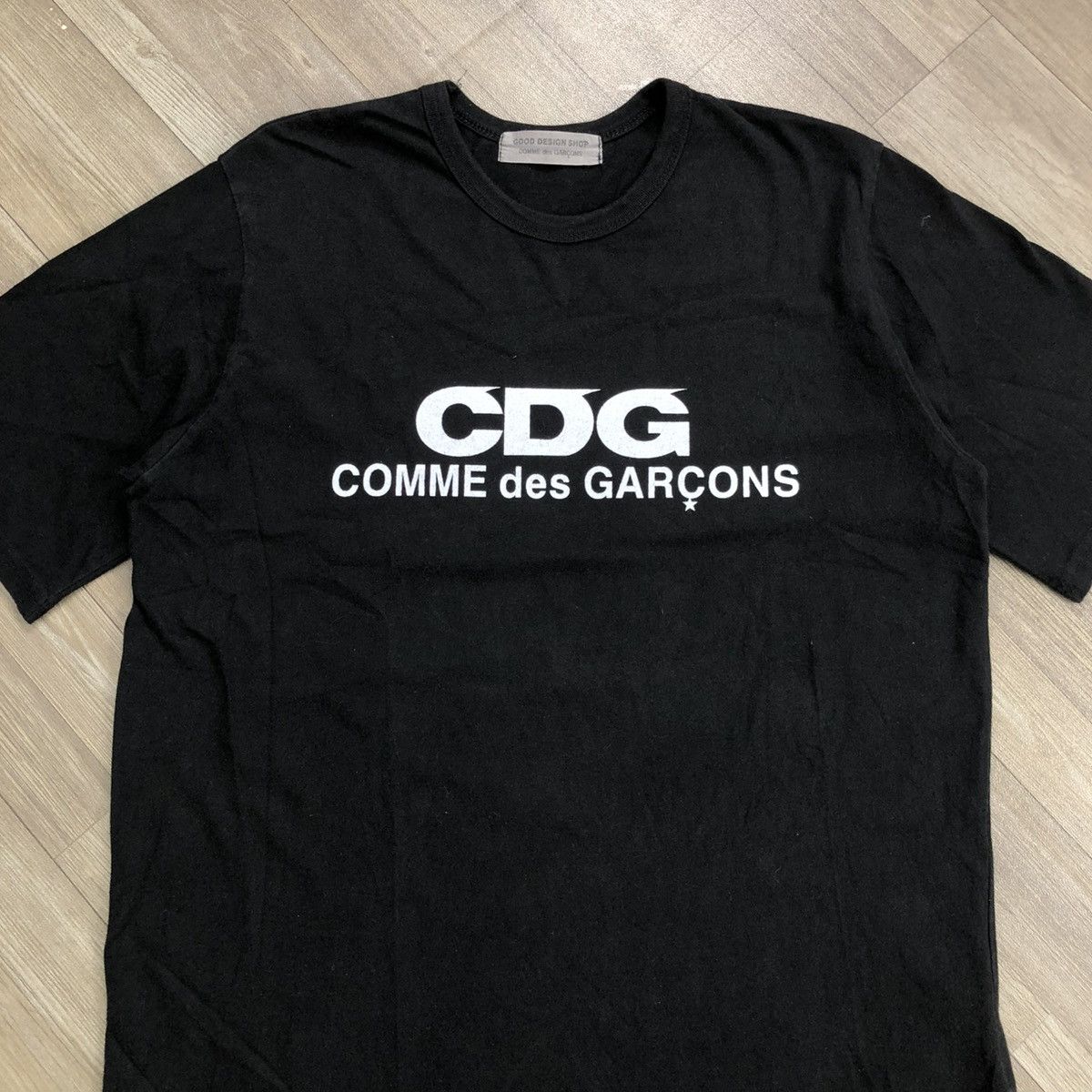 CDG by Comme des Garcons × Comme des Garcons × Comme des Garcons Homme 🇯🇵AD2013 Comme Des Garcons CDG Iconic Logo Black T-Shirt Size US M / EU 48-50 / 2 - 2 Thumbnail