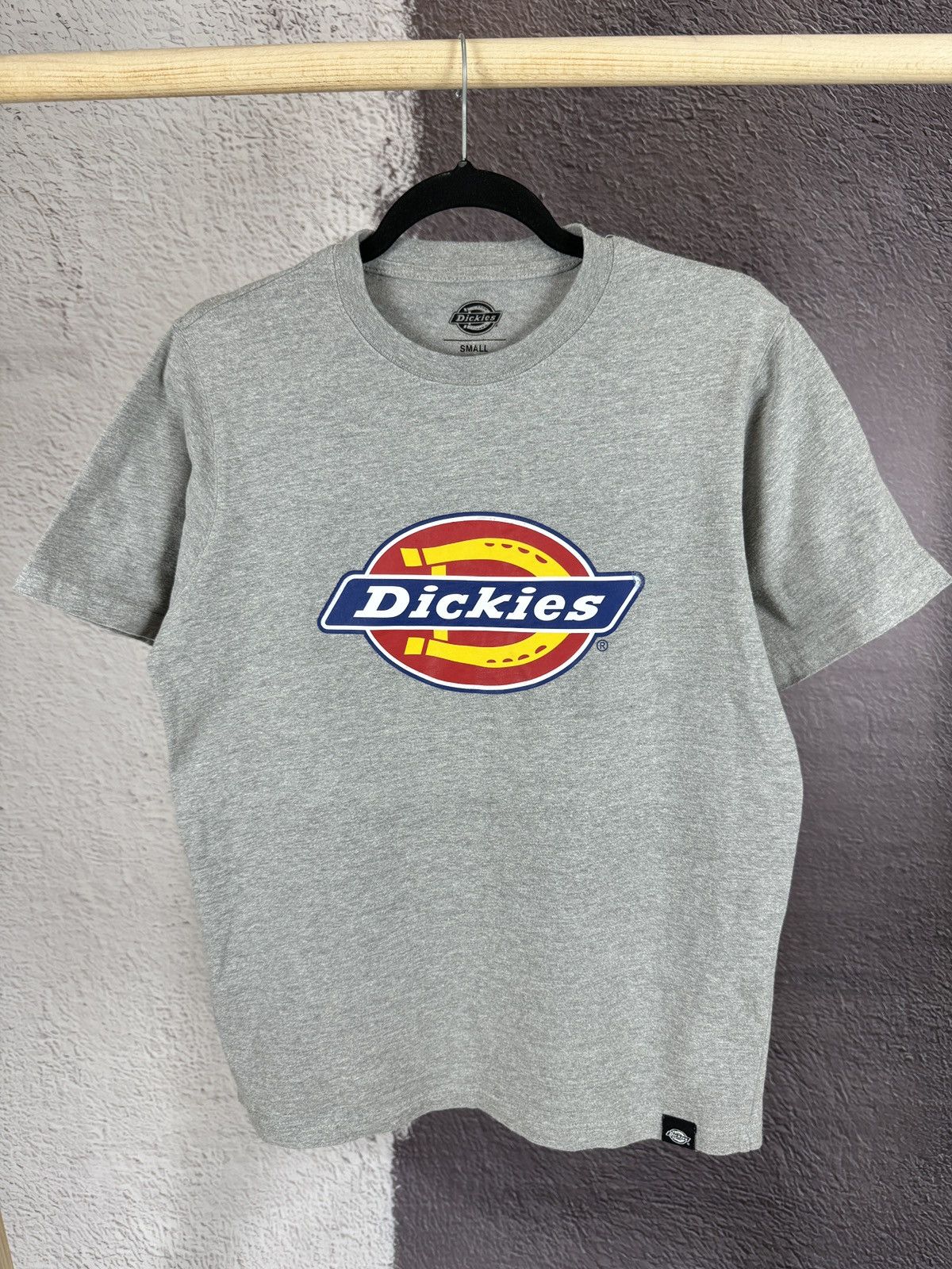 Dickies × Vintage Dickies vintage big logo grey tee shirt Size US S / EU 44-46 / 1 - 2 Thumbnail