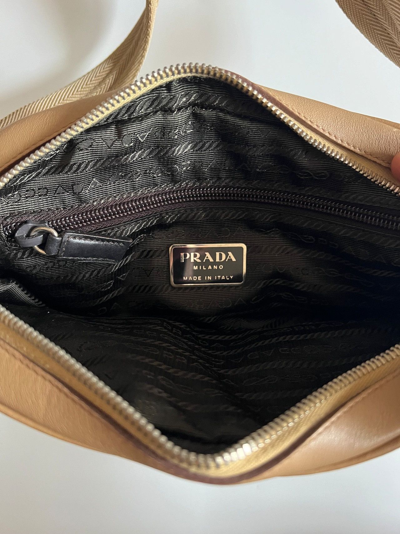 Prada FW2000 PRADA LEATHER SHOULDER BAG Size ONE SIZE - 4 Thumbnail