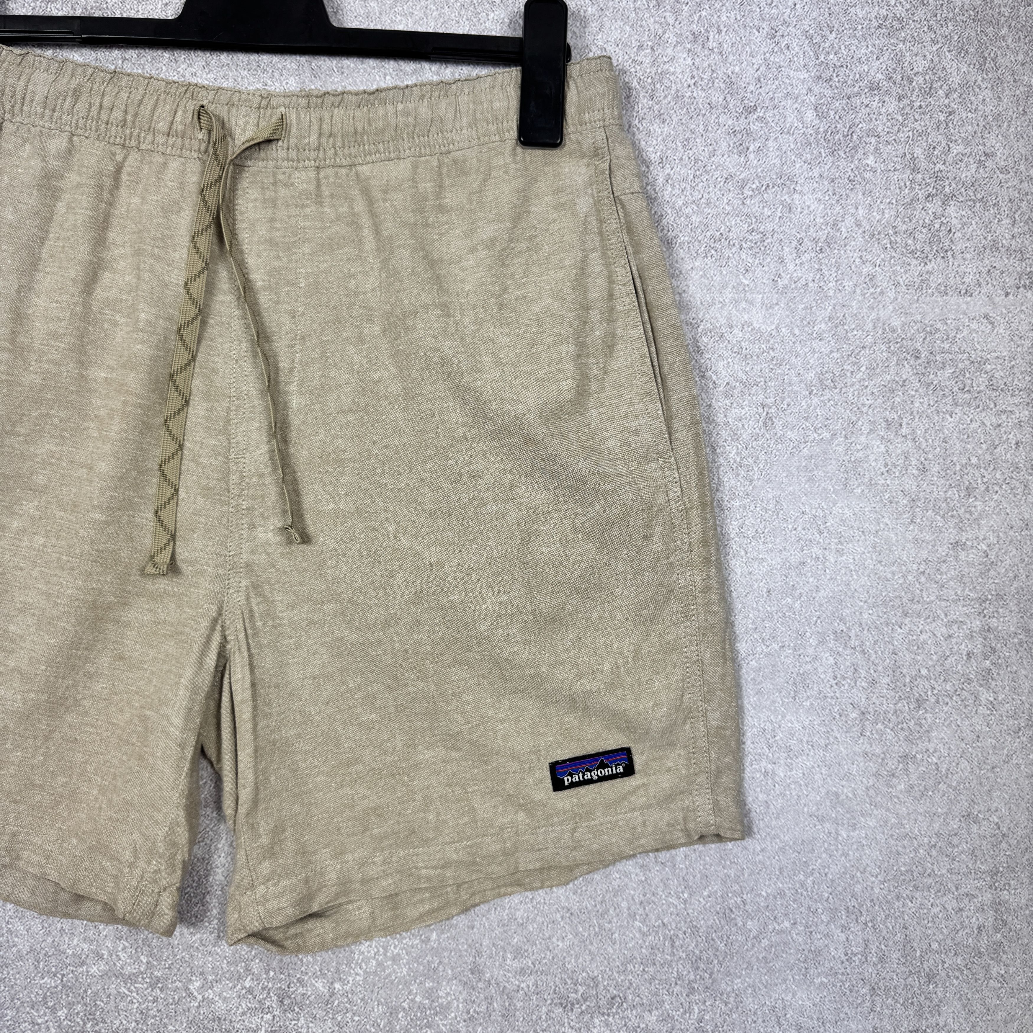 Patagonia Men`s PATAGONIA ORGANIC COTTON BEIGE LIGHT SHORTS SIZE M/32 Size US 32 / EU 48 - 3 Thumbnail