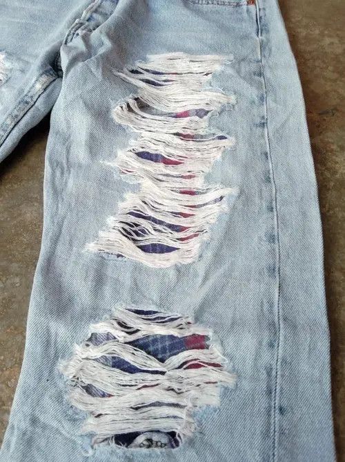 Levi's × Vintage 90s Vintage Levis 501 Made In USA Distressed Jeans 28x31 Size US 28 / EU 44 - 4 Thumbnail