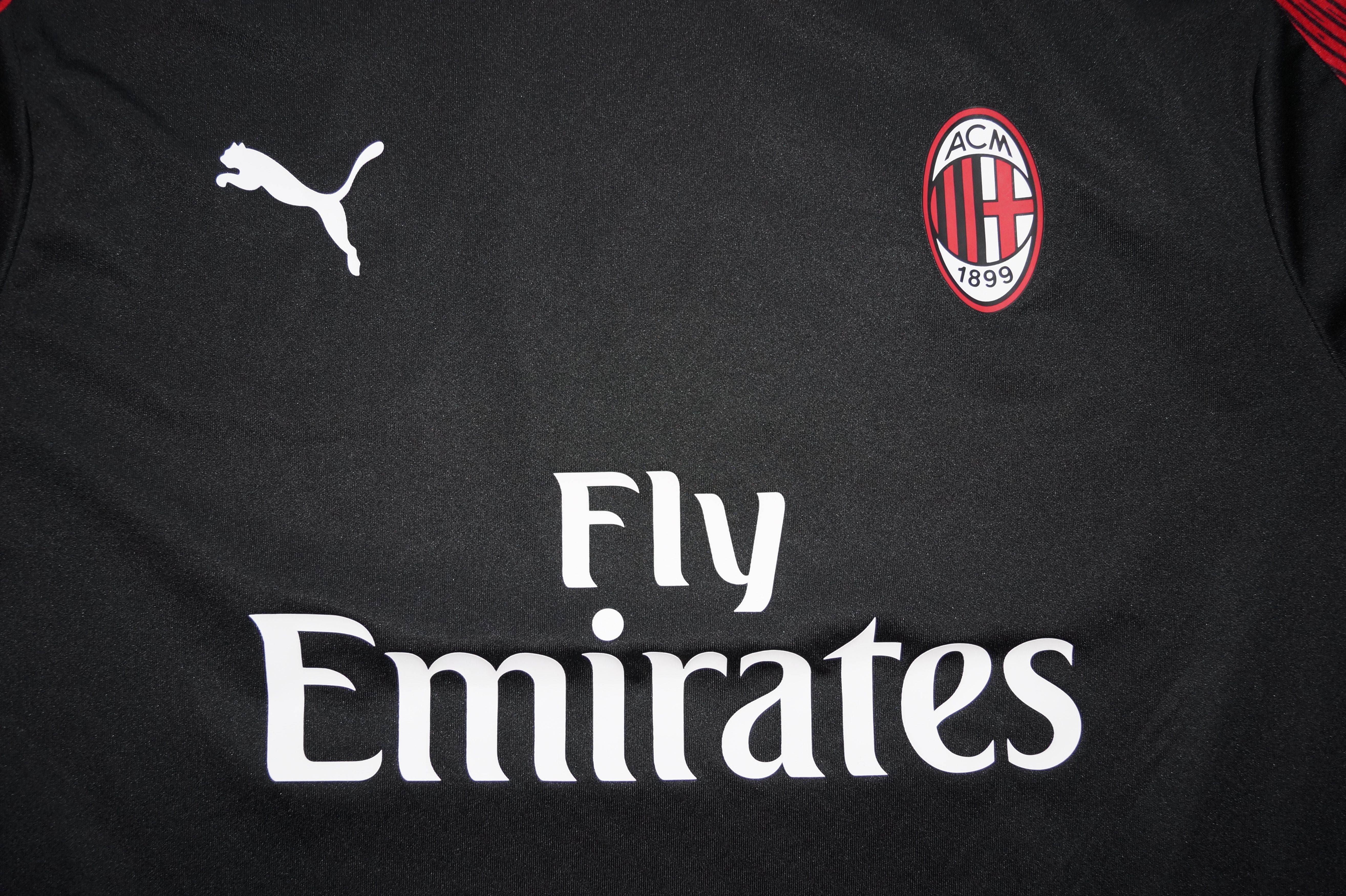 Other A.C. Milan x Football / Soccer x Jersey x XL size Size US XL / EU 56 / 4 - 3 Thumbnail