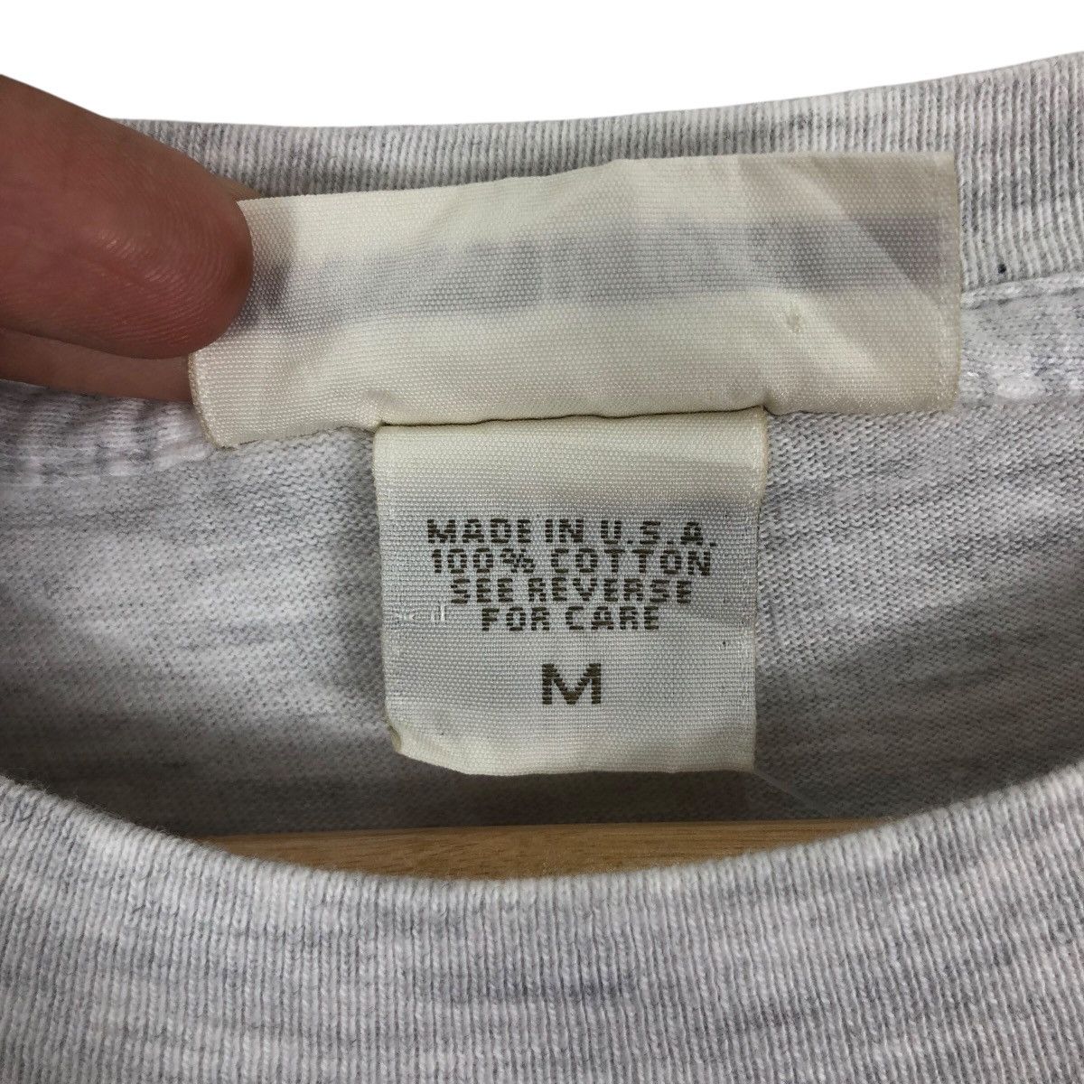 Banana Republic Vintage 90s BANANA REPUBLIC T-Shirt Fish Logo Usa Size US M / EU 48-50 / 2 - 6 Thumbnail