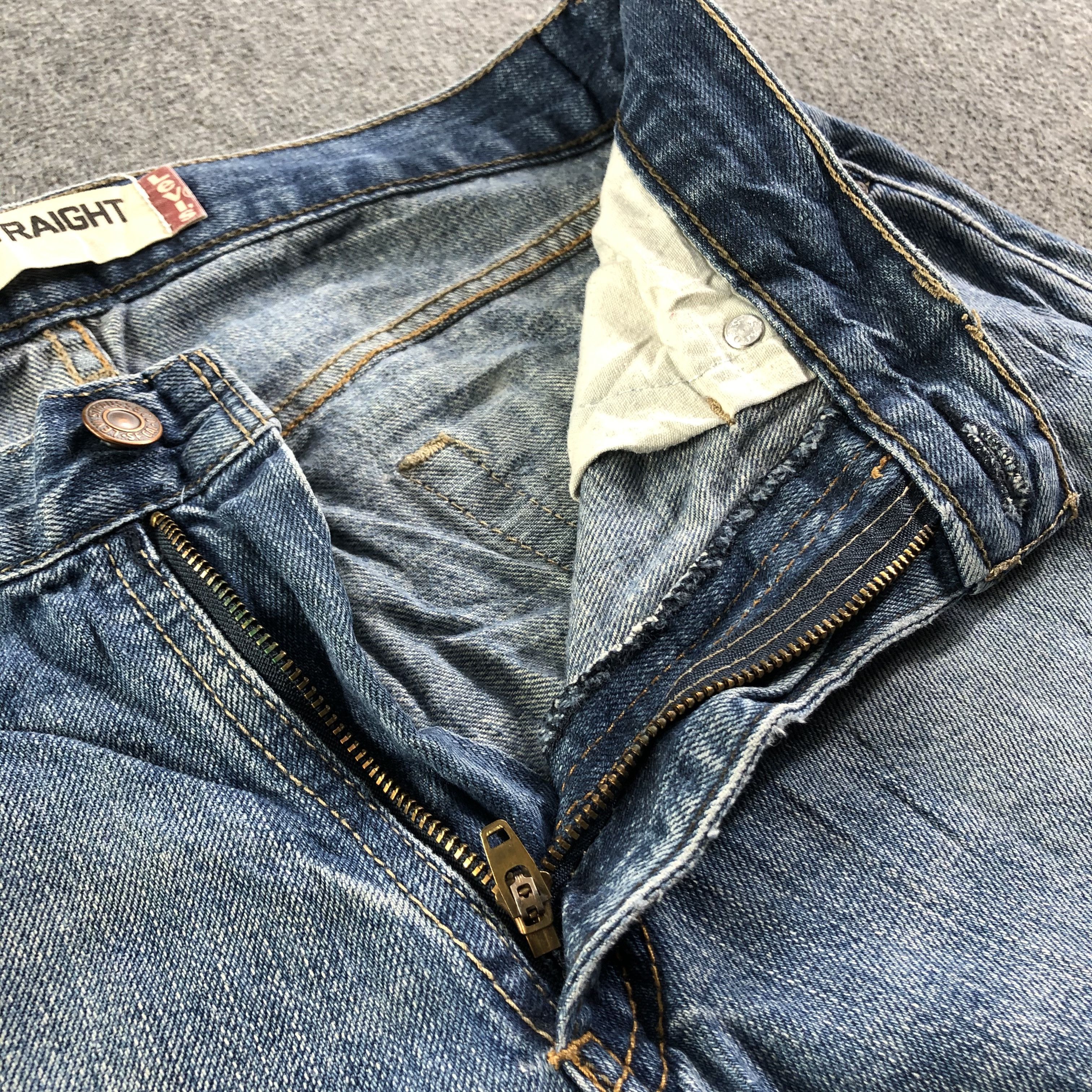 Levi's Vintage Blue Wash Levis 514 Jeans-J3342 Size US 32 / EU 48 - 8 Thumbnail