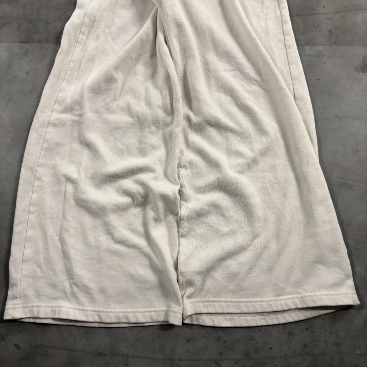 Vintage Crazy Vintage Y2K/2000s Baggy White Streetwear Wide Leg Essential Sweatpants! Fits S Size US 28 / EU 44 - 4 Thumbnail